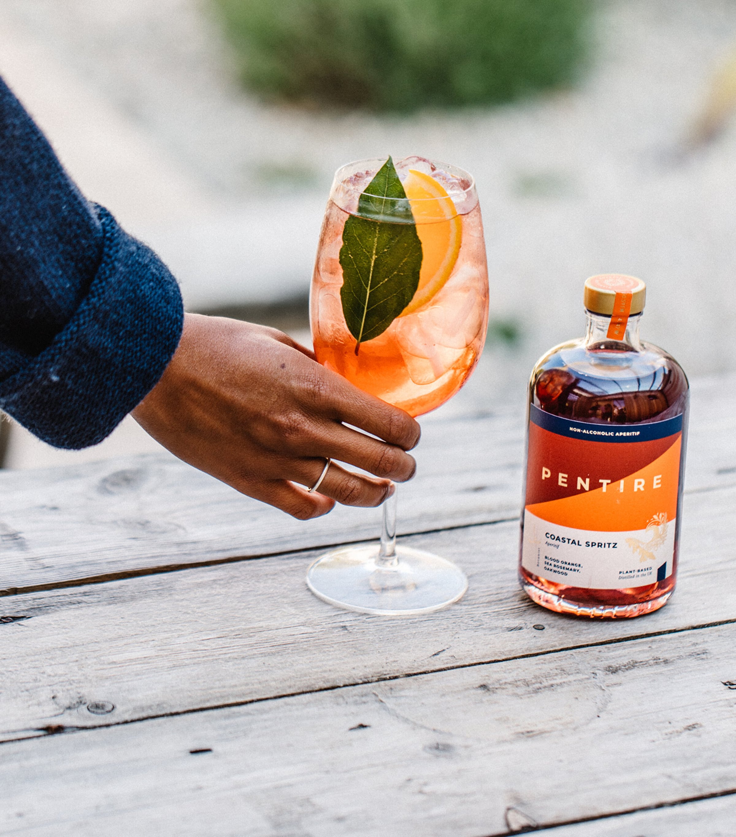 Non-Alcoholic Coastal Spritz (70cl) NO COLOUR Image 4