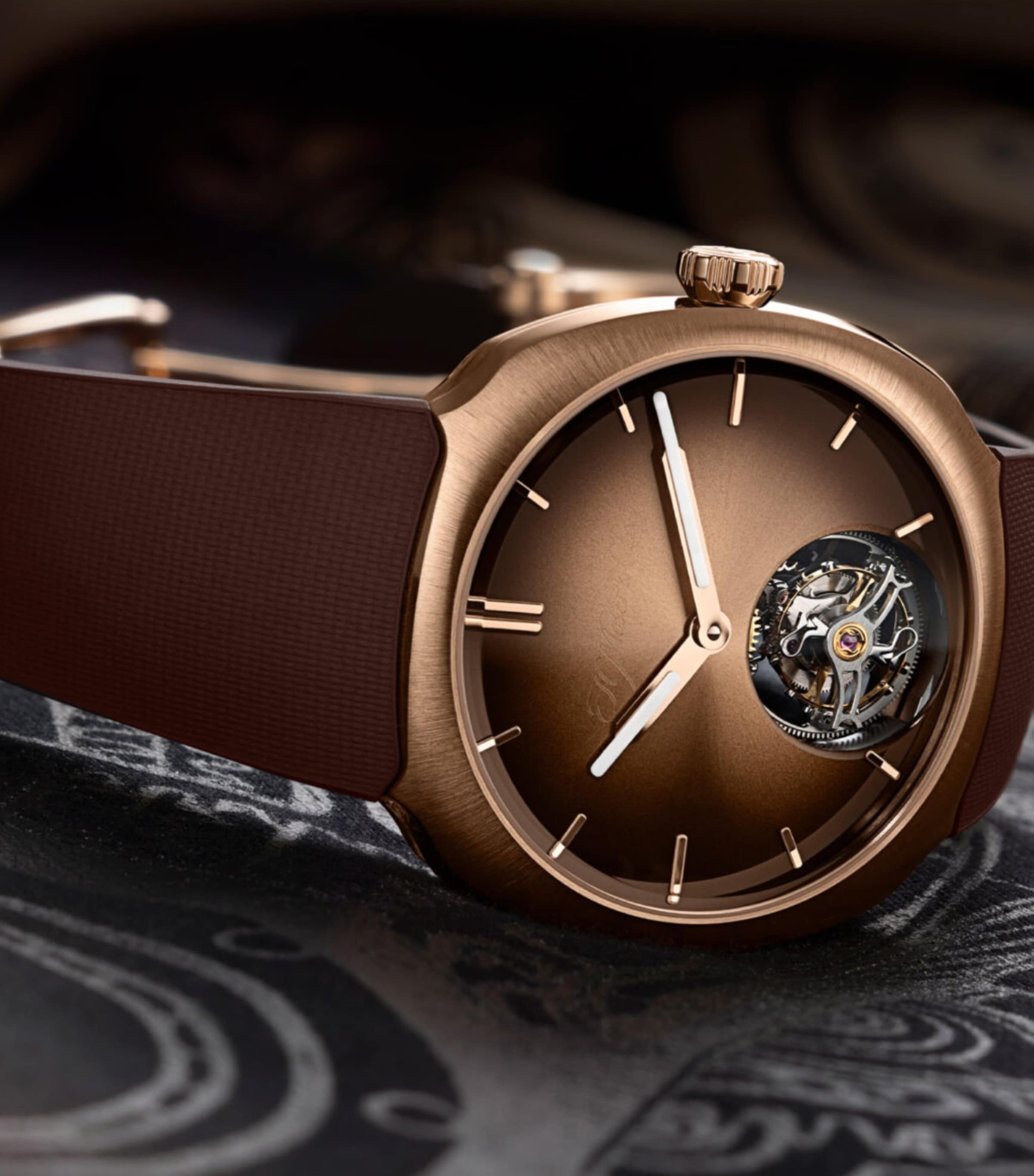 H. Moser & Cie x Pierre Gasly Streamliner Tourbillon Watch 40mm Brown Image 4