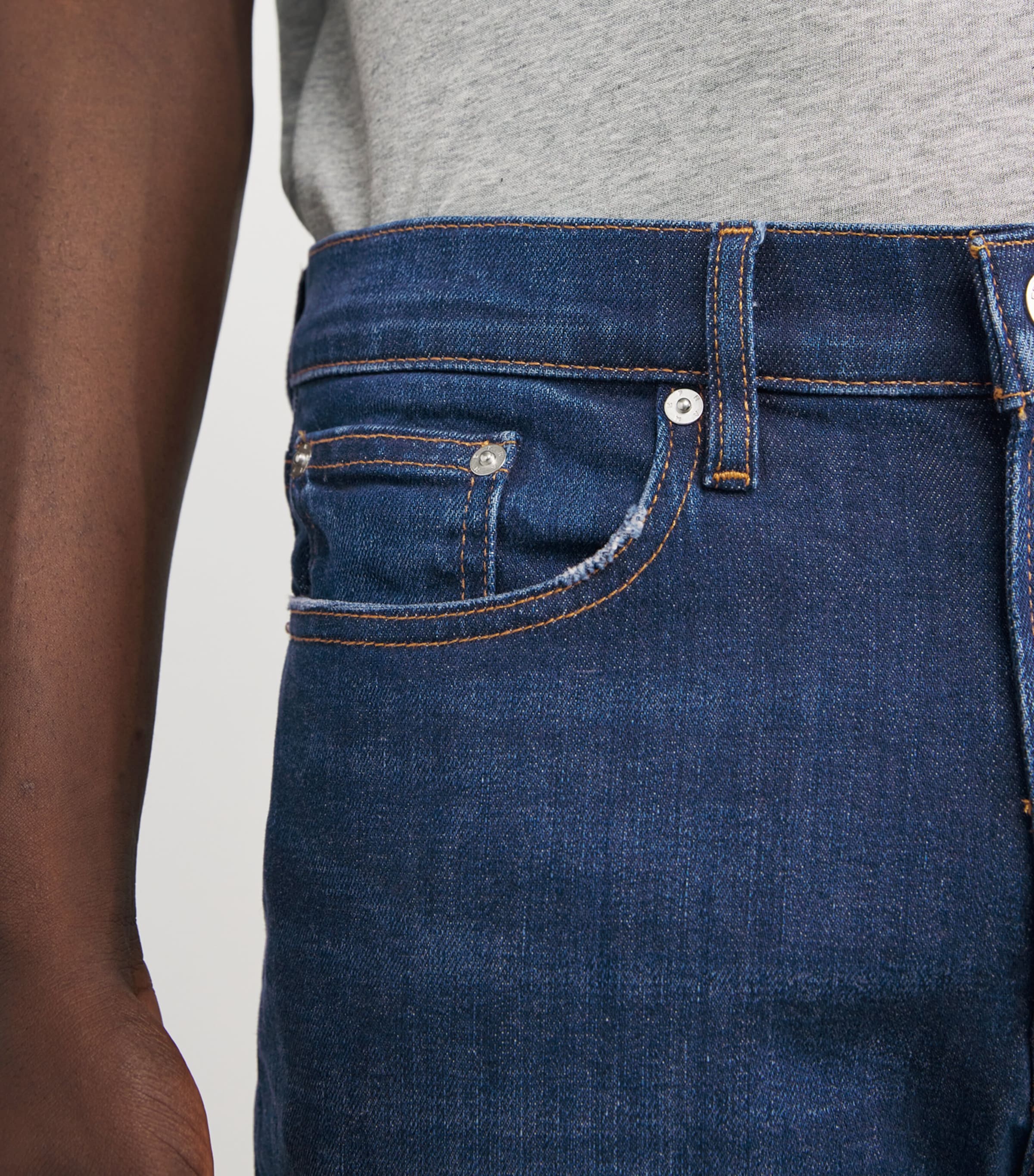 The Modern Straight Jeans CMST Image 6