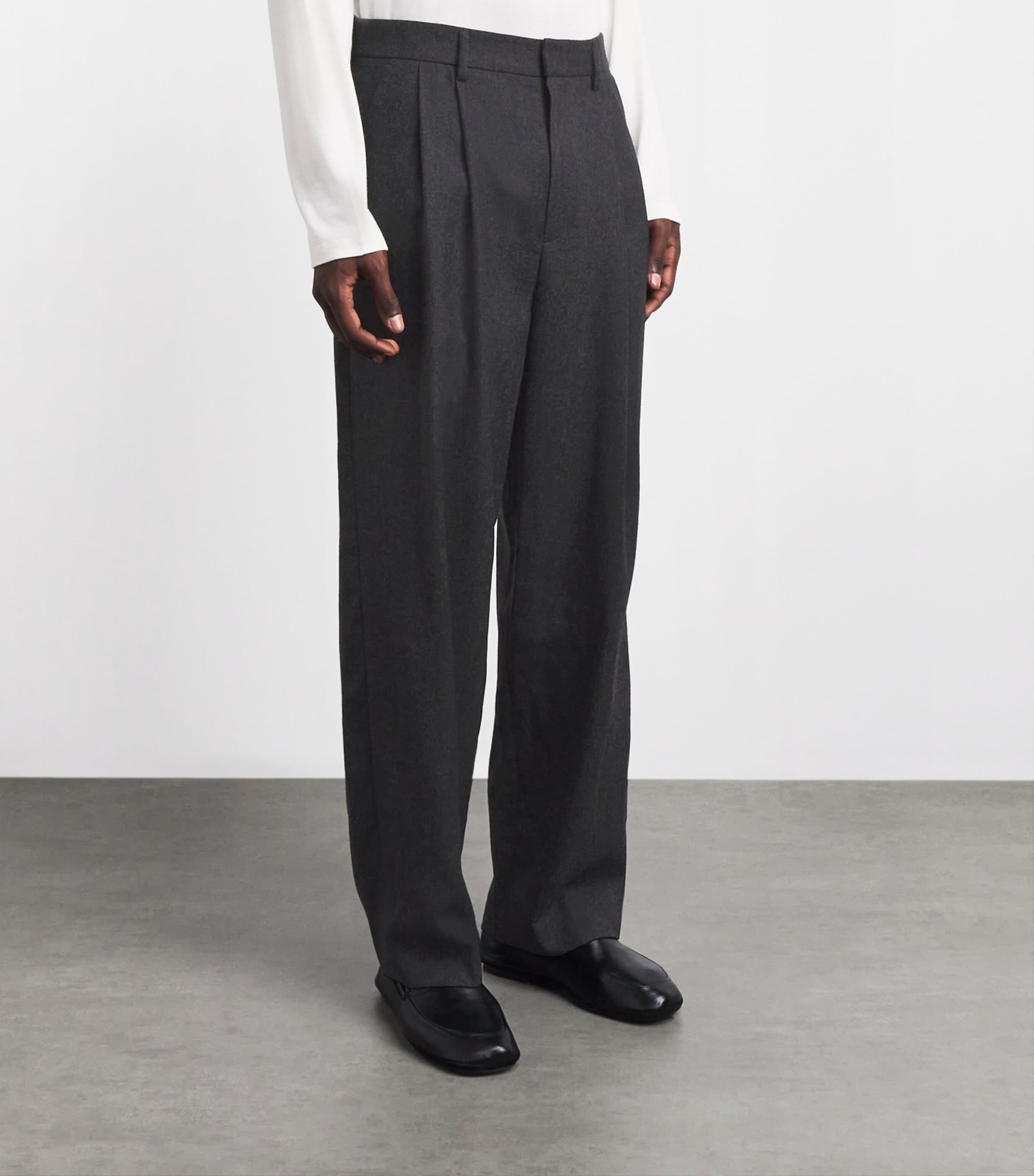 Le 17 Septembre Mens Wool Double-Pleated Trousers Charcoal Image 4
