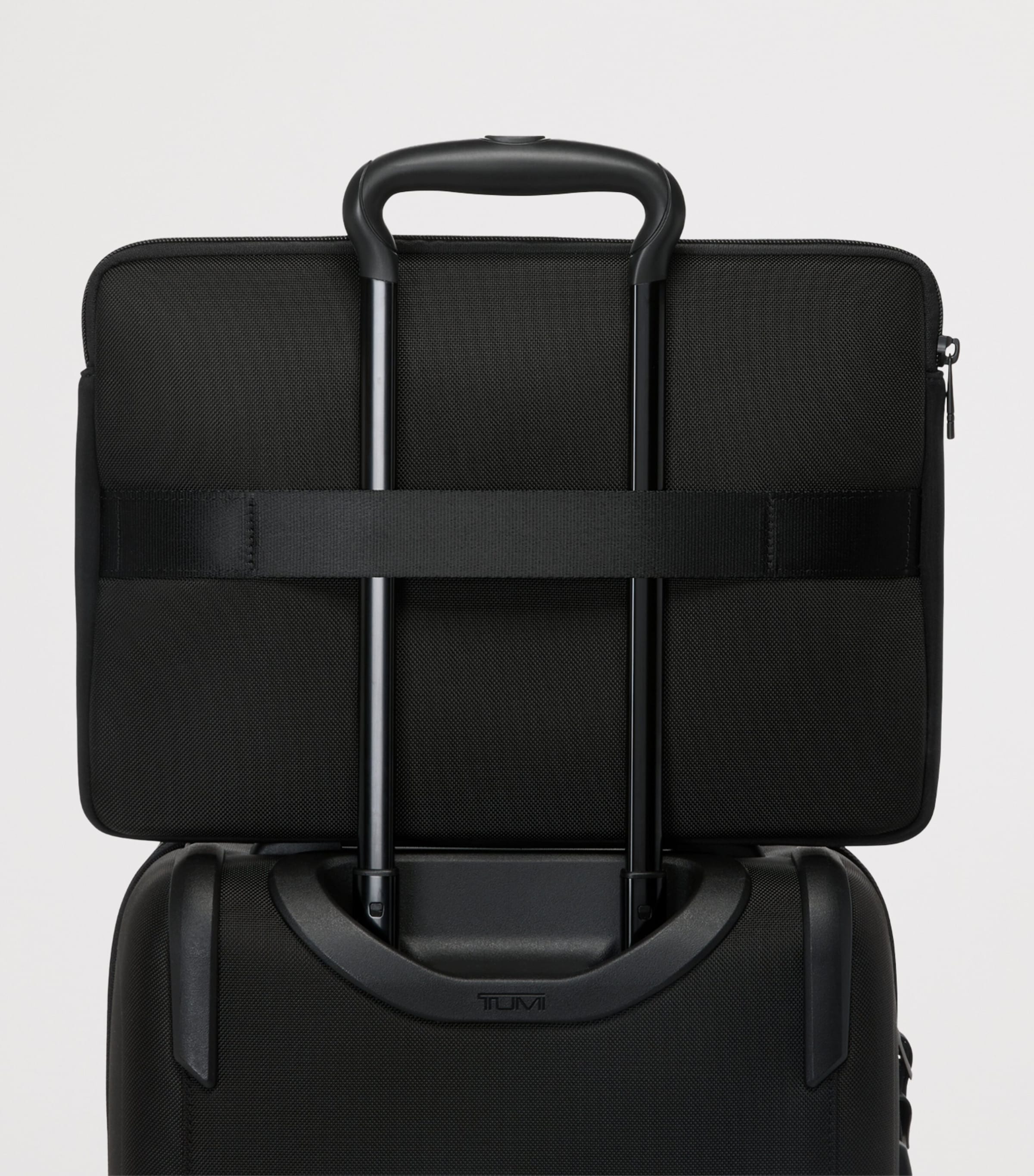 Tumi Large Alpha 4 Laptop Cover (15") Black Image 4