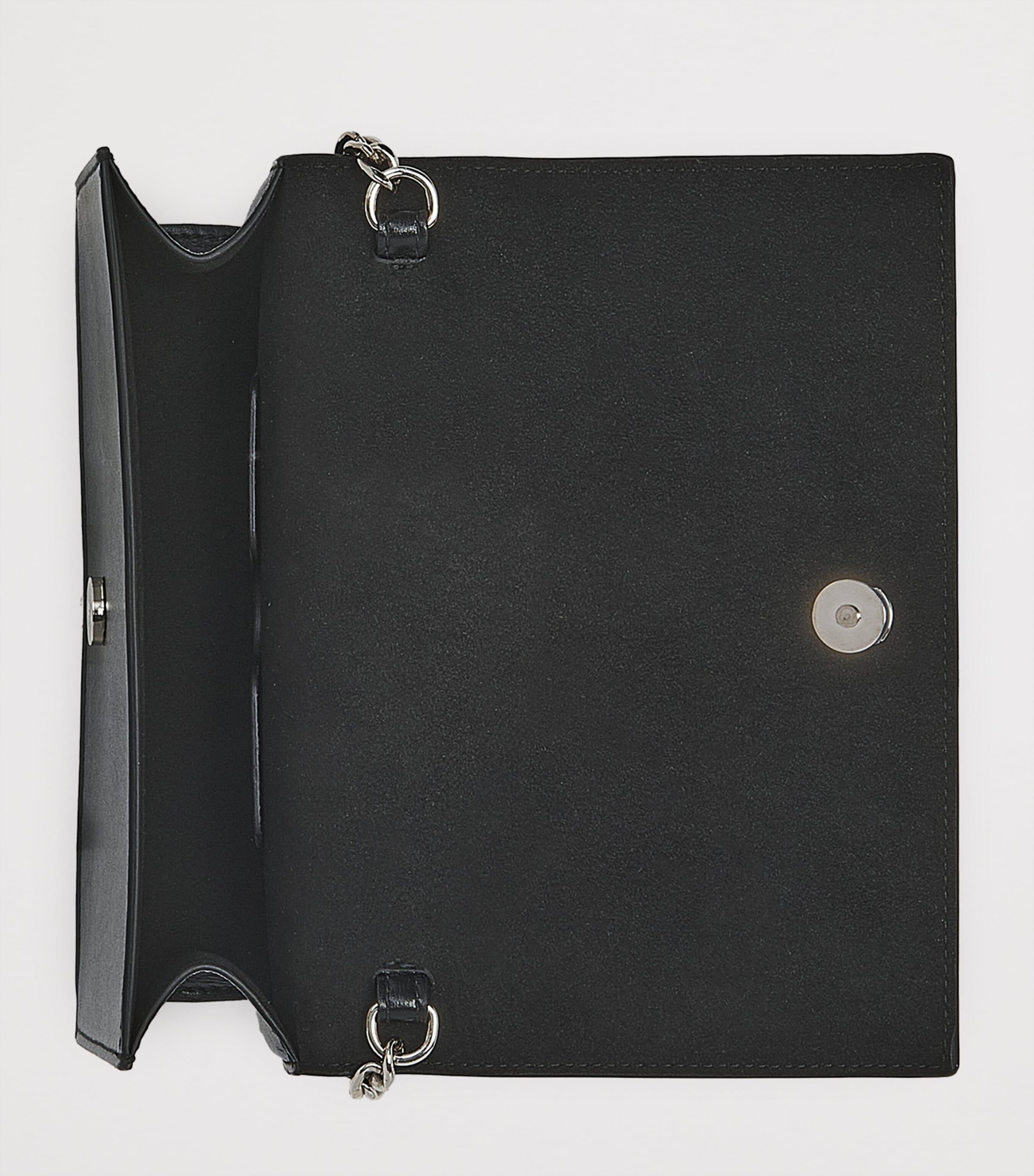 Small Leather Skull Cross-Body Bag 1000 Image 4