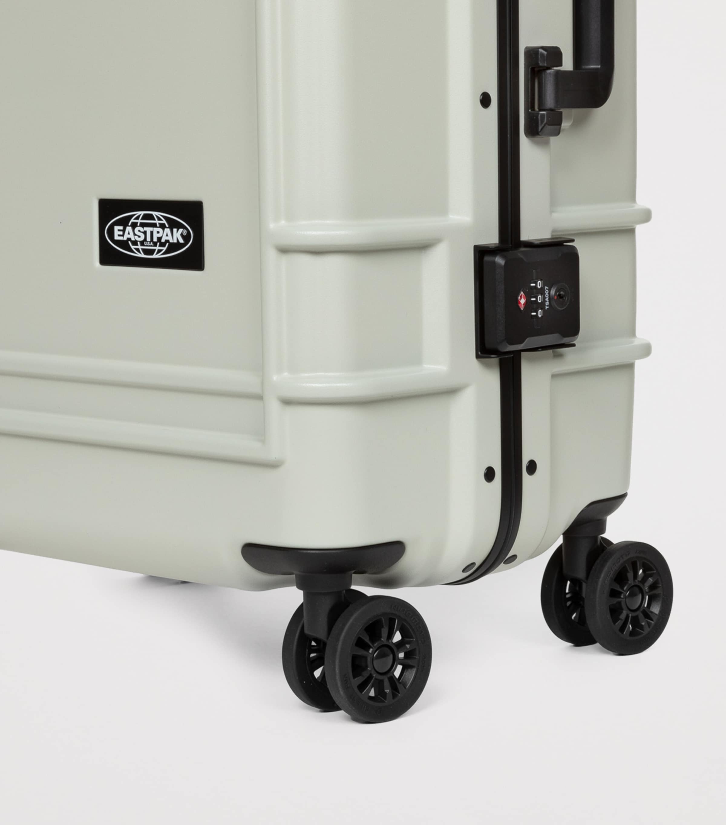 Resistr Large-Size Hard Shell Suitcase (78cm) SAND Image 7