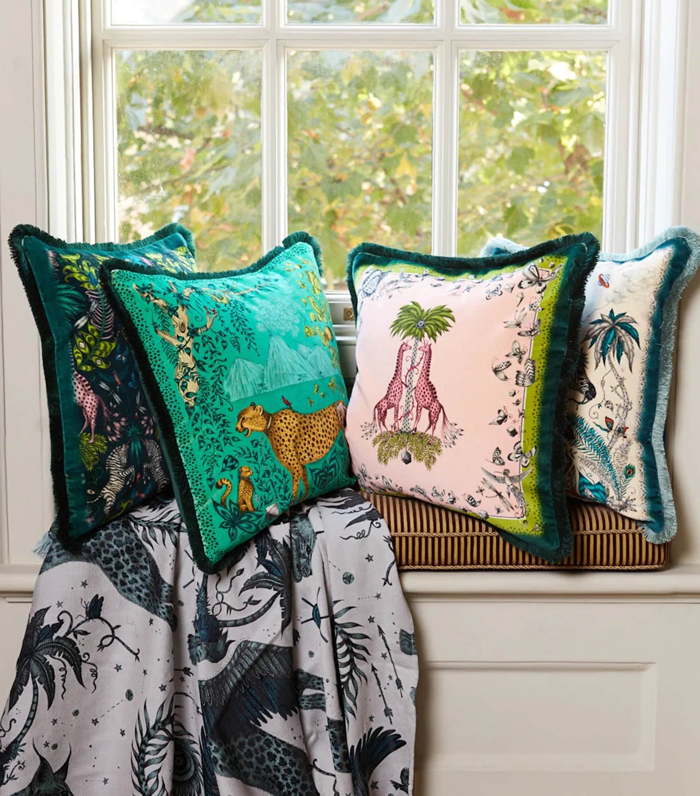 Velvet Cheetah Cushion (45cm x 45cm) GREEN Image 2