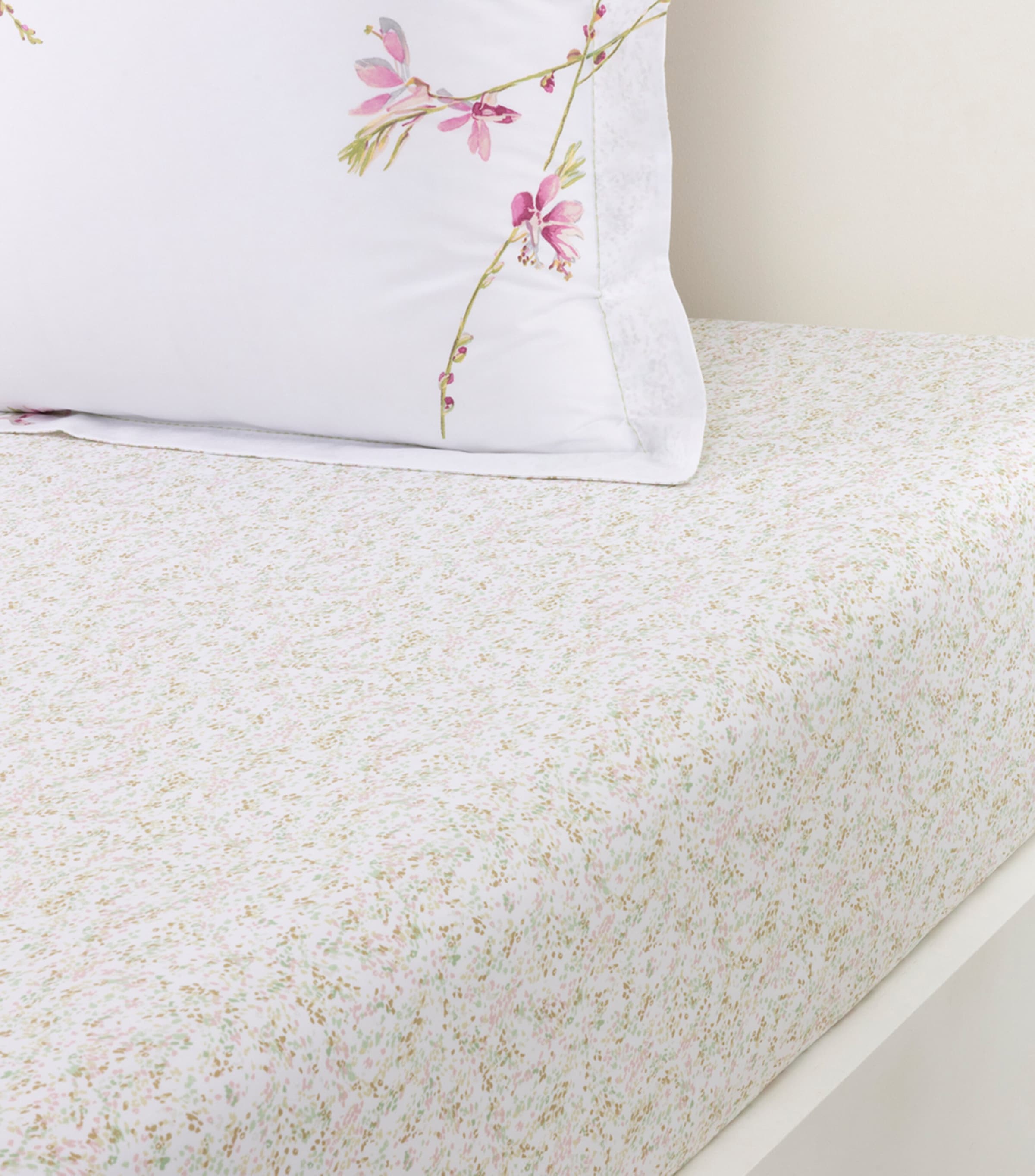 Yves Delorme Gaura Double Fitted Sheet (140cm x 200cm) Multicoloured Image 2