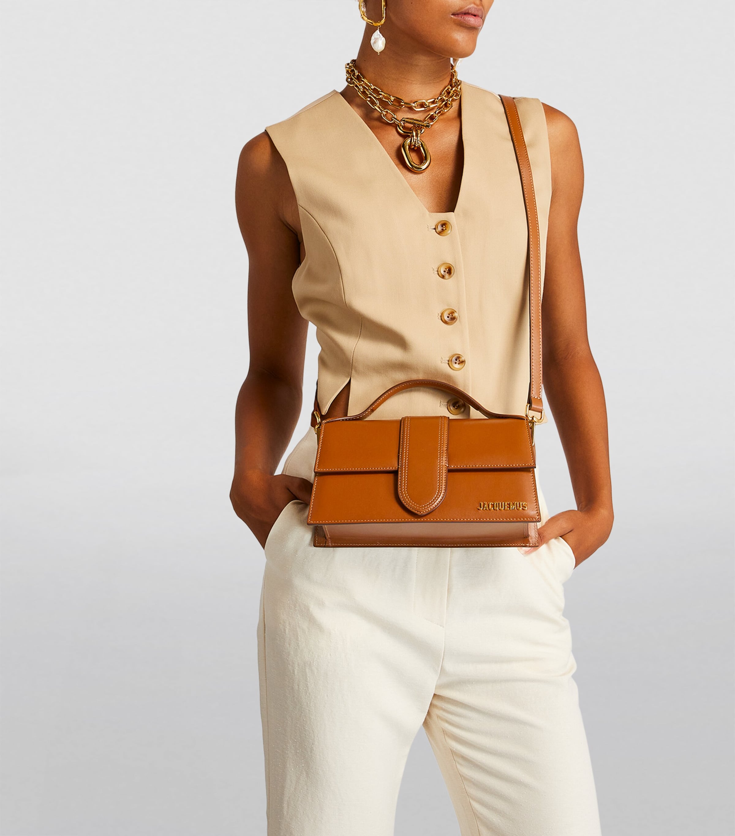 Jacquemus Leather Le Grand Bambino Top-Handle Bag Light Brown Image 7