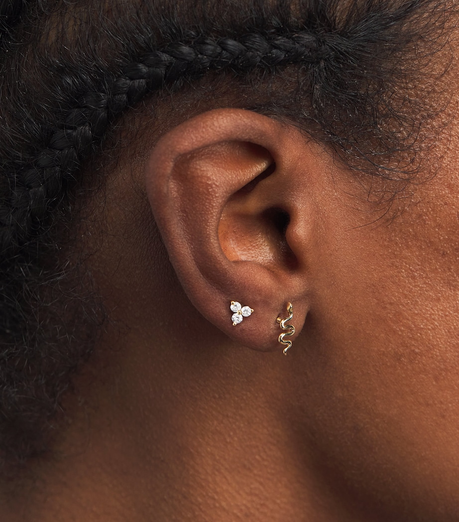 Persée Yellow Gold and Diamond Triangle Single Earring Yellow Gold Image 5