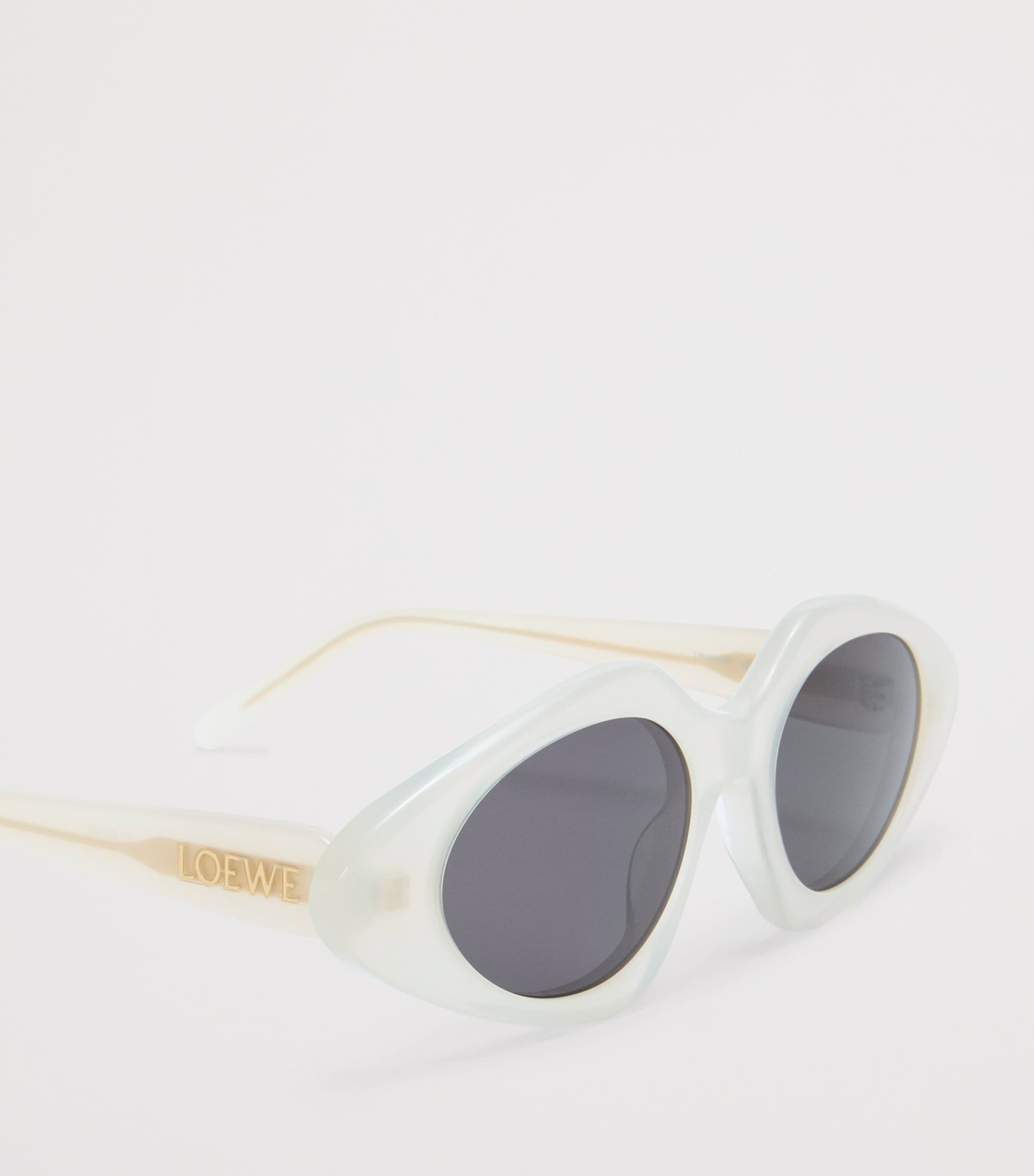 Triangle Slim Sunglasses MILKY IVORY Image 4