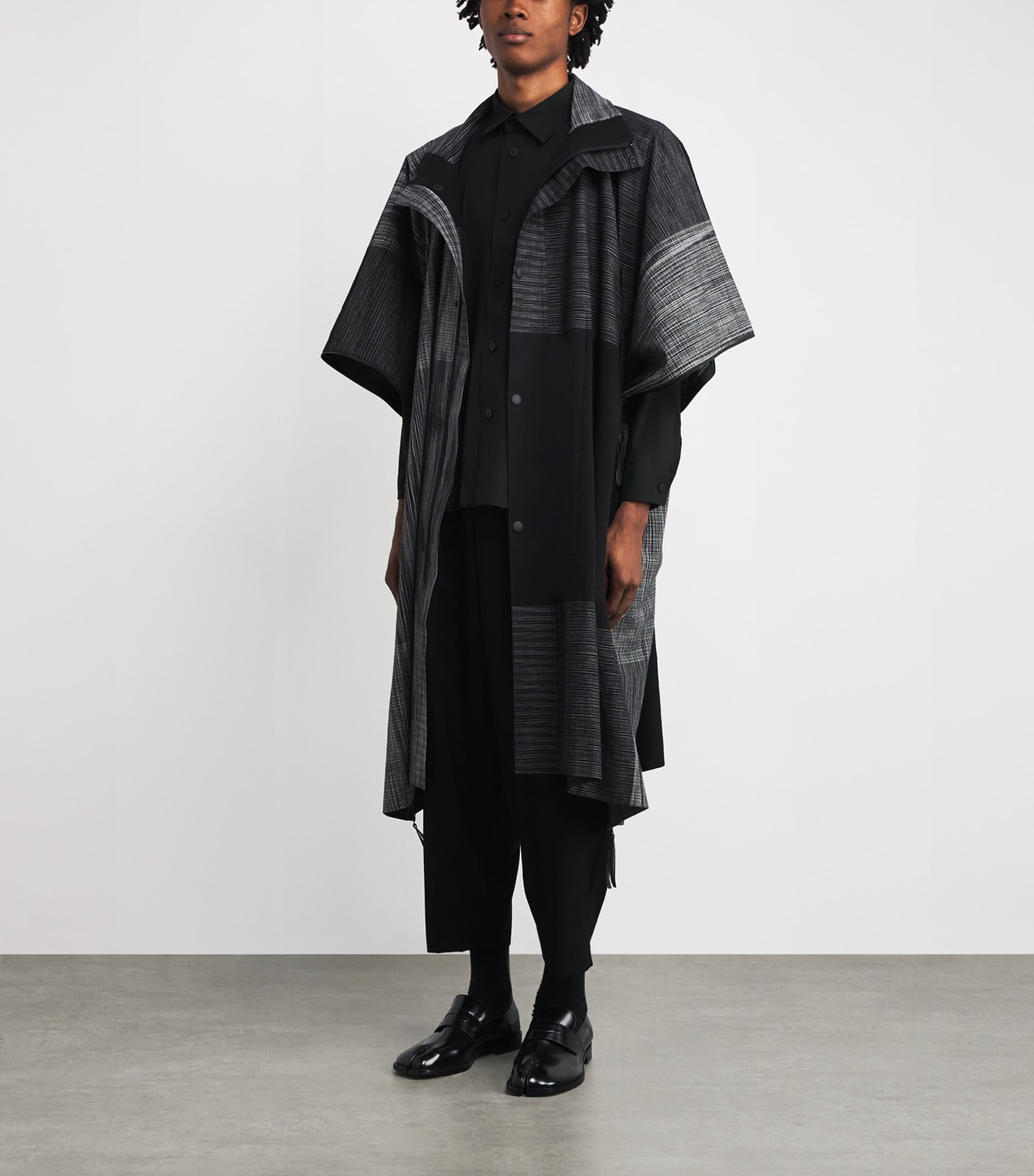 IM MEN Black Air Pleats Shirt | Harrods US