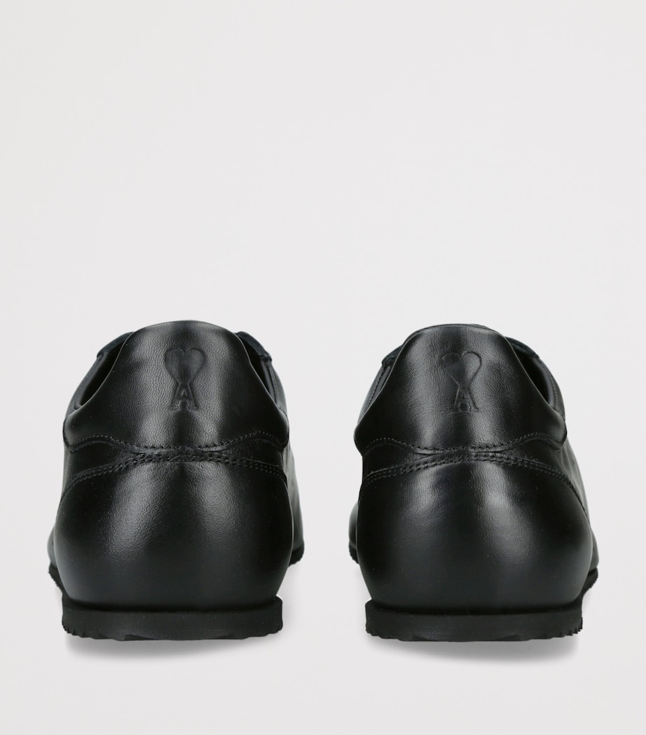 AMI Paris Leather Step Sneakers Black Image 2