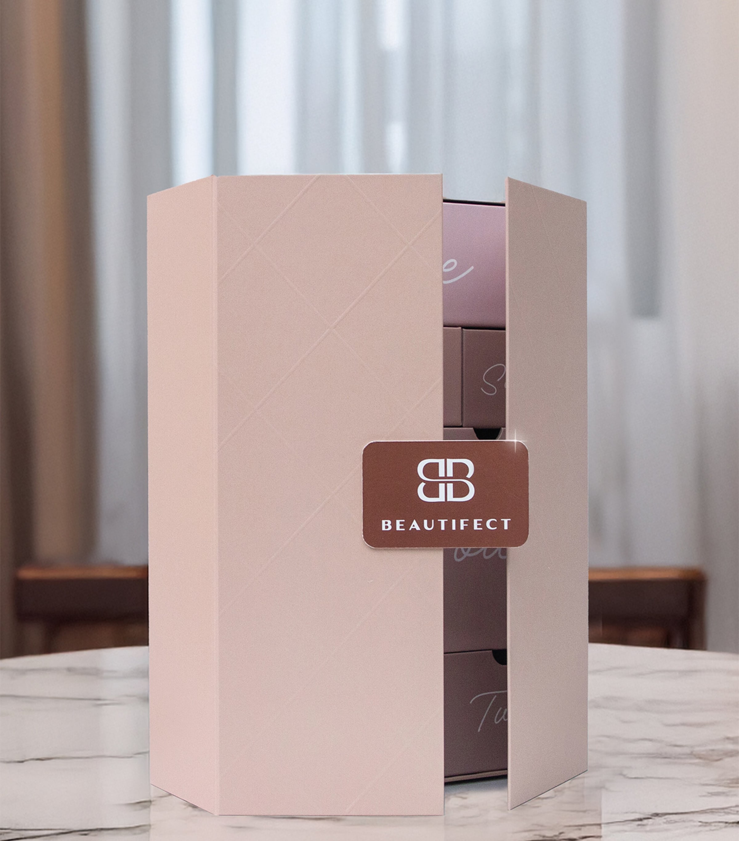 The Escape 10 Day Advent Calendar (Worth £330) NO COLOUR Image 12