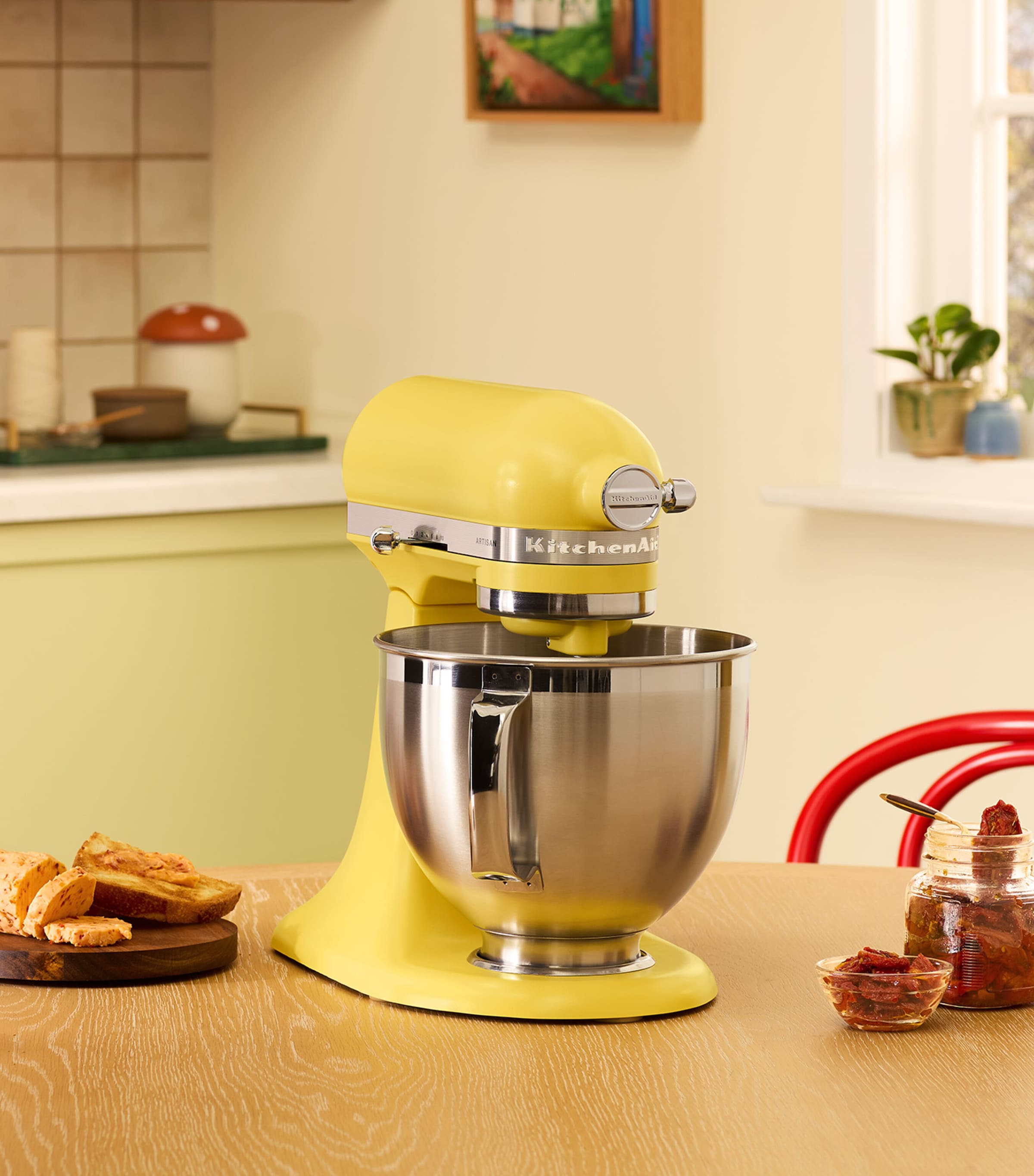 Artisan Stand Mixer (4.7L) BUTTER Image 4