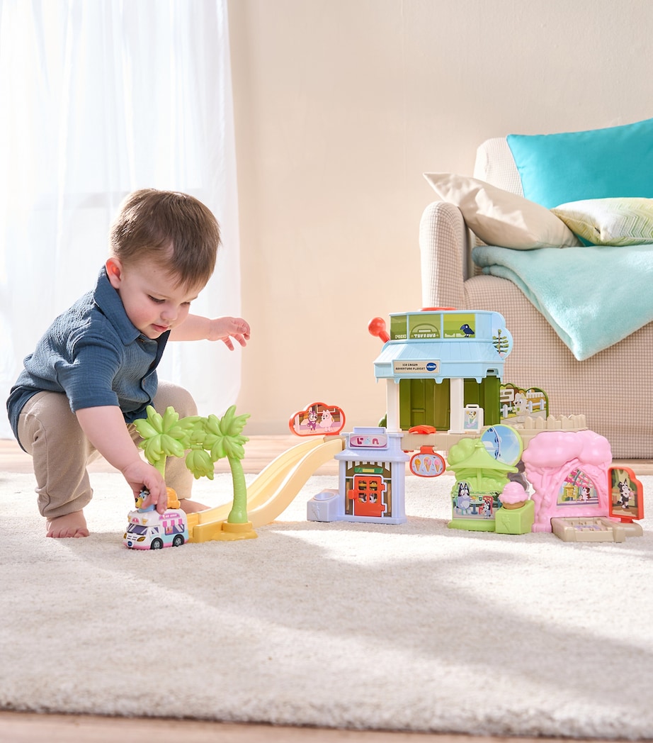 VTech Toot-Toot Drivers Bluey: Ice Cream Adventure Play Set Image 4
