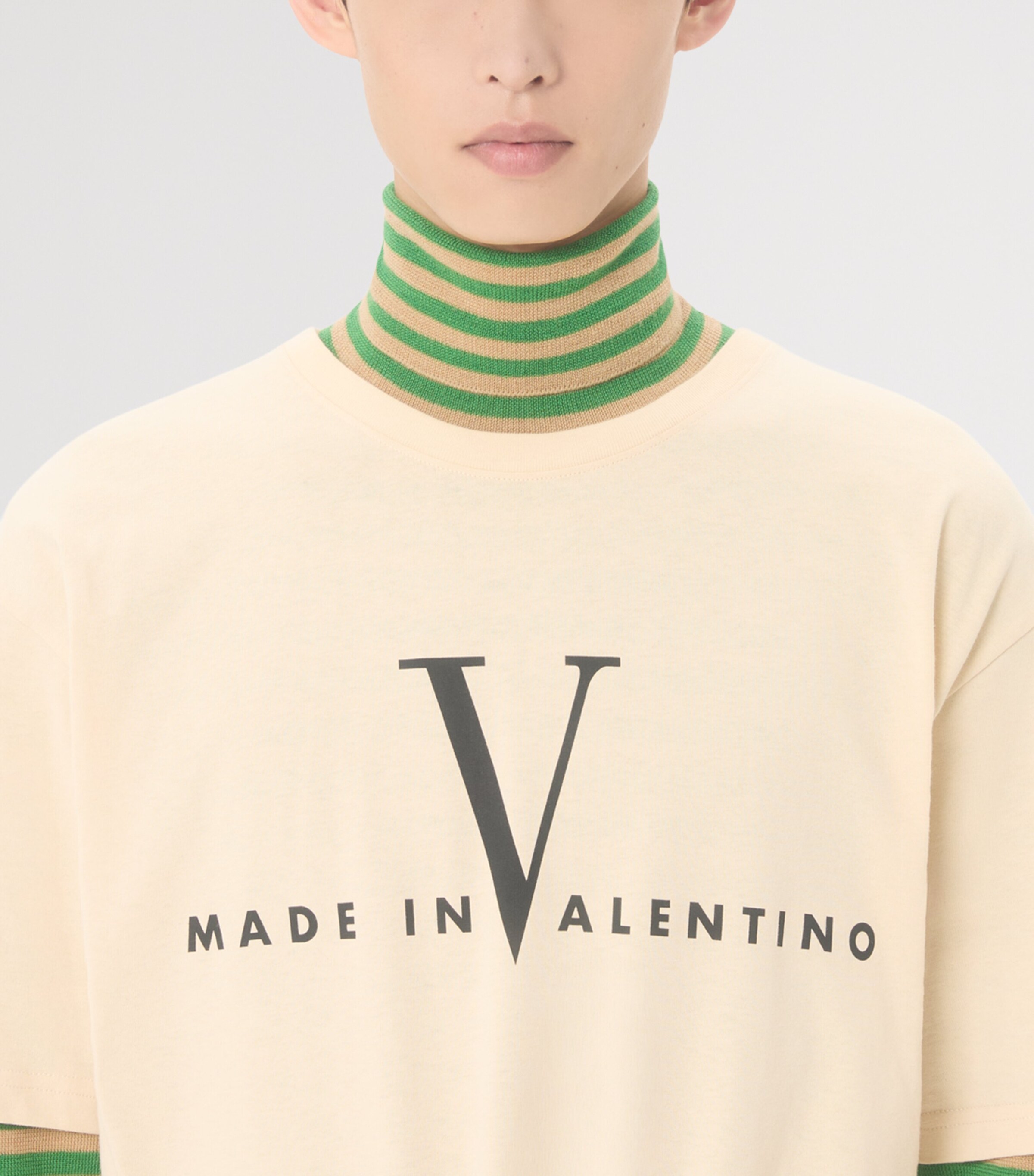 Cotton Made in Valentino Logo T-Shirt QT3 Image 6
