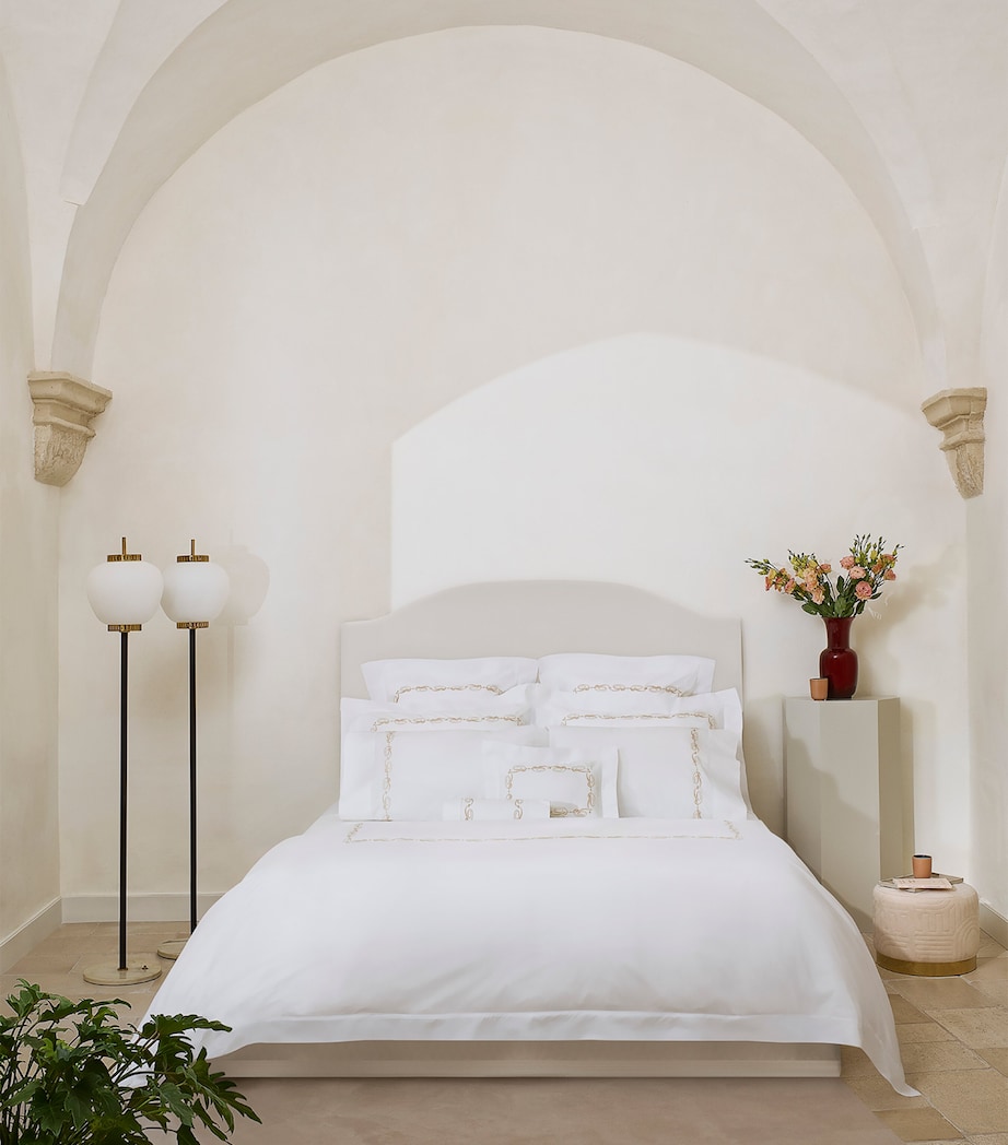 Icona Pillowcase (50cm x 75cm) WHITE/BEIGE Image 4