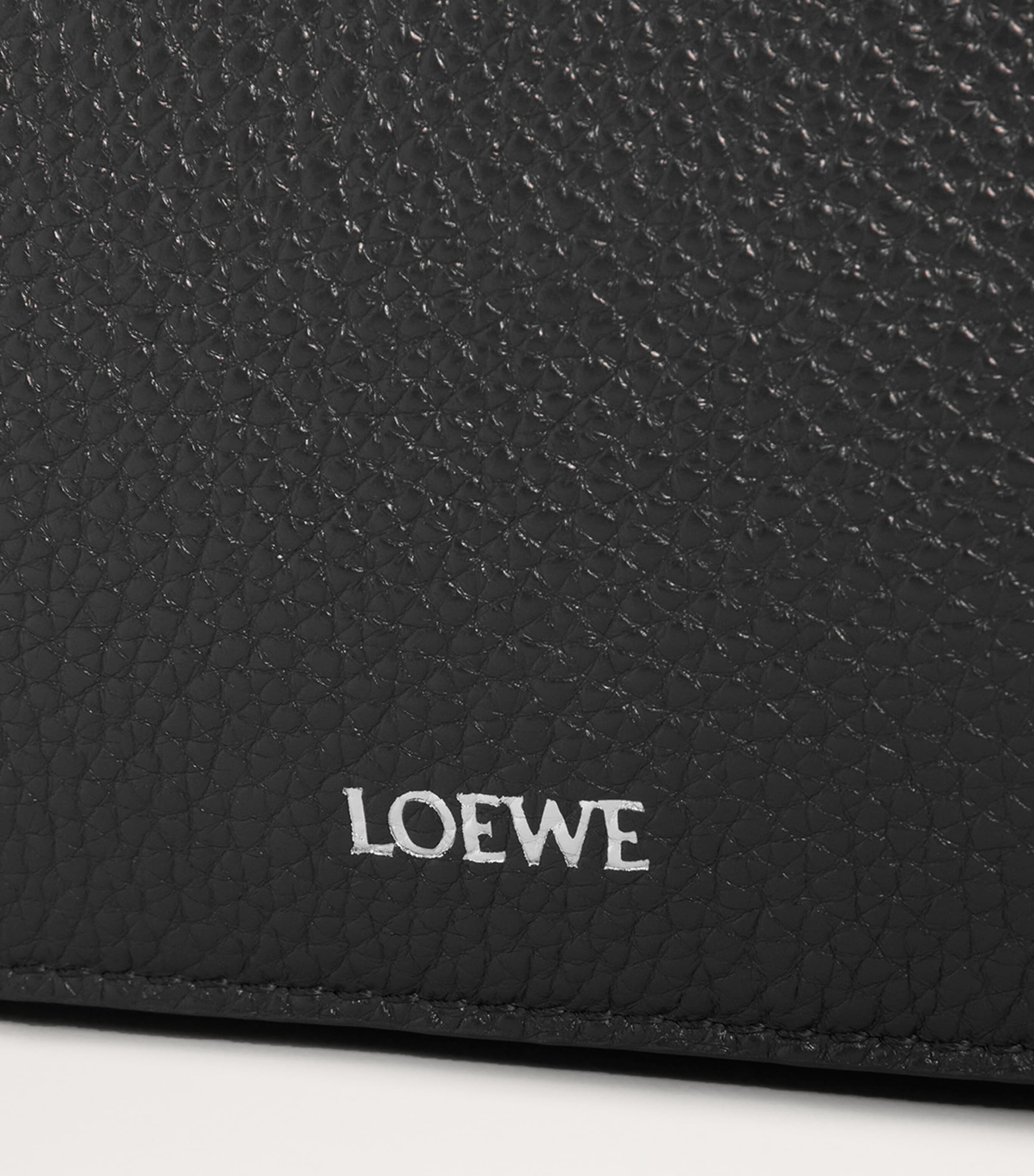 XS Leather Pebble Messenger Bag BLACK Image 5