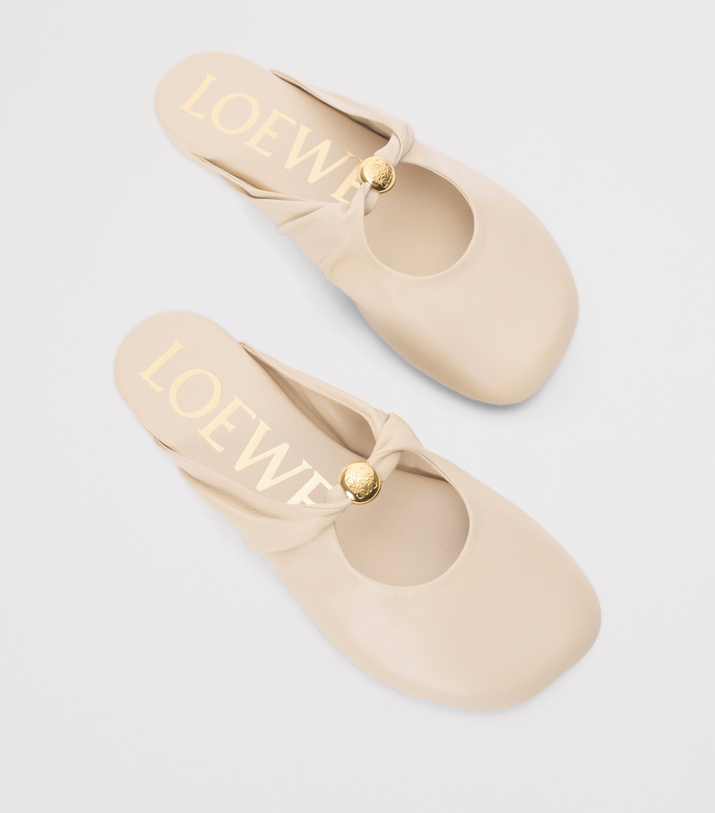 LOEWE Leather Pebble Mules Dough Image 4