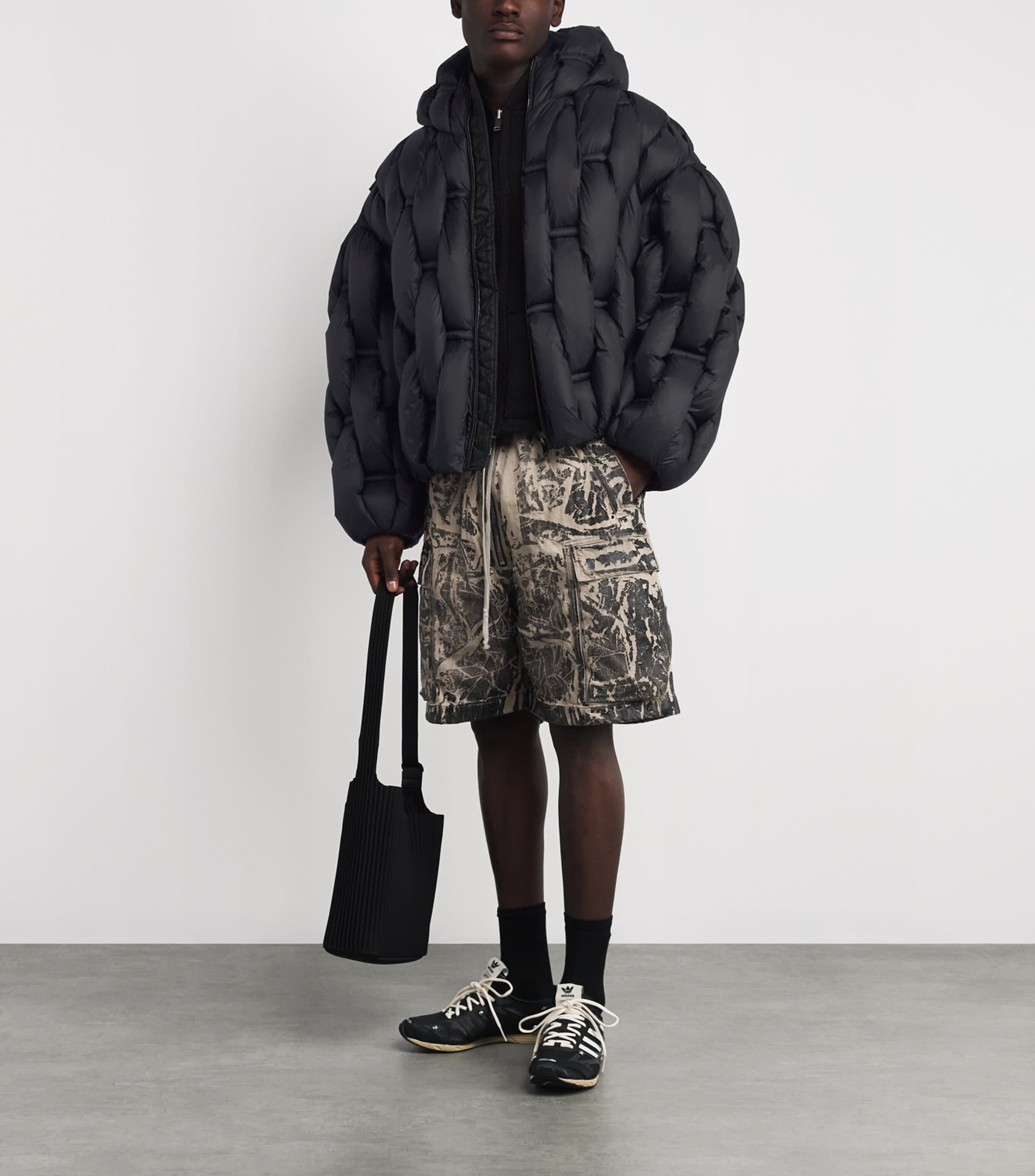 3D Down-Filled Woven Puffer Jacket 14 BLACK Image 2