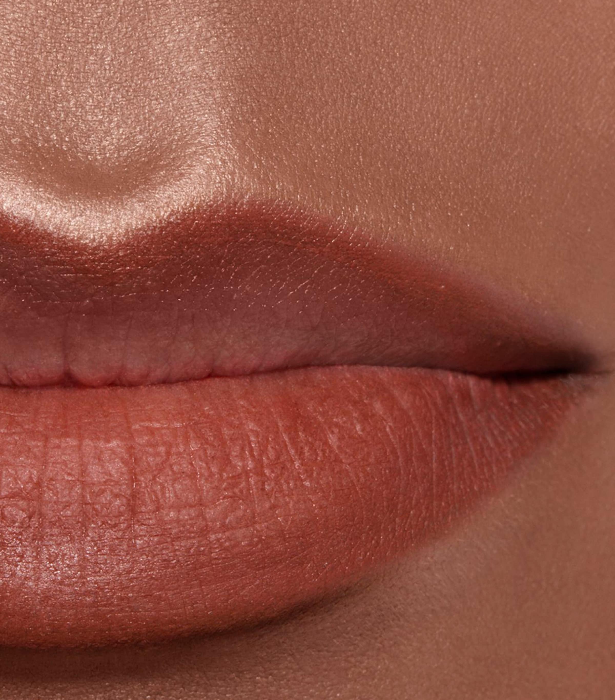 CHANEL LE CRAYON LÈVRES Longwear Lip Pencil Beige Fauve Image 4
