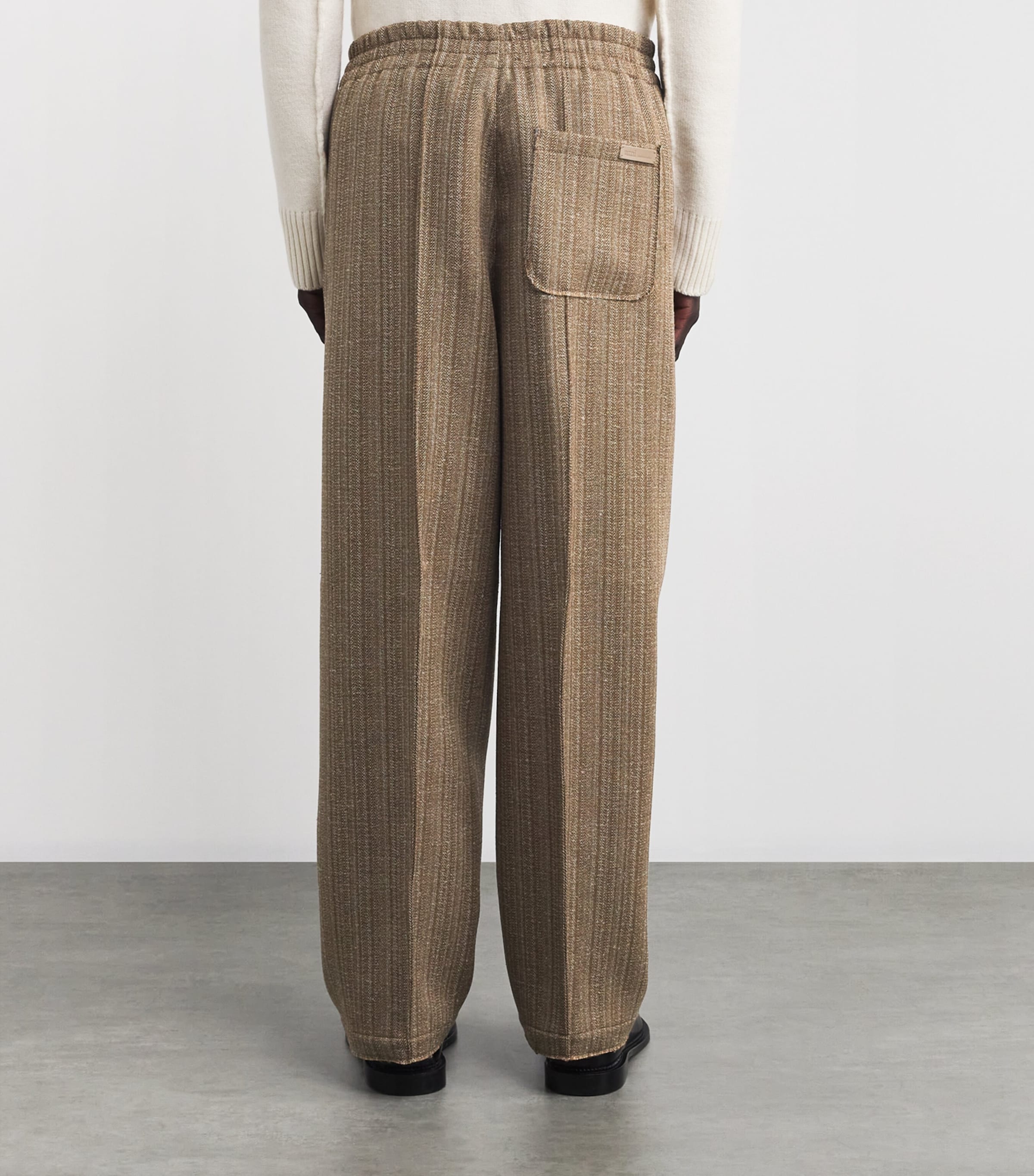 AMI Paris Mens Wool-Blend Elasticated Wide-Leg Trousers Camel/ivoire Image 4