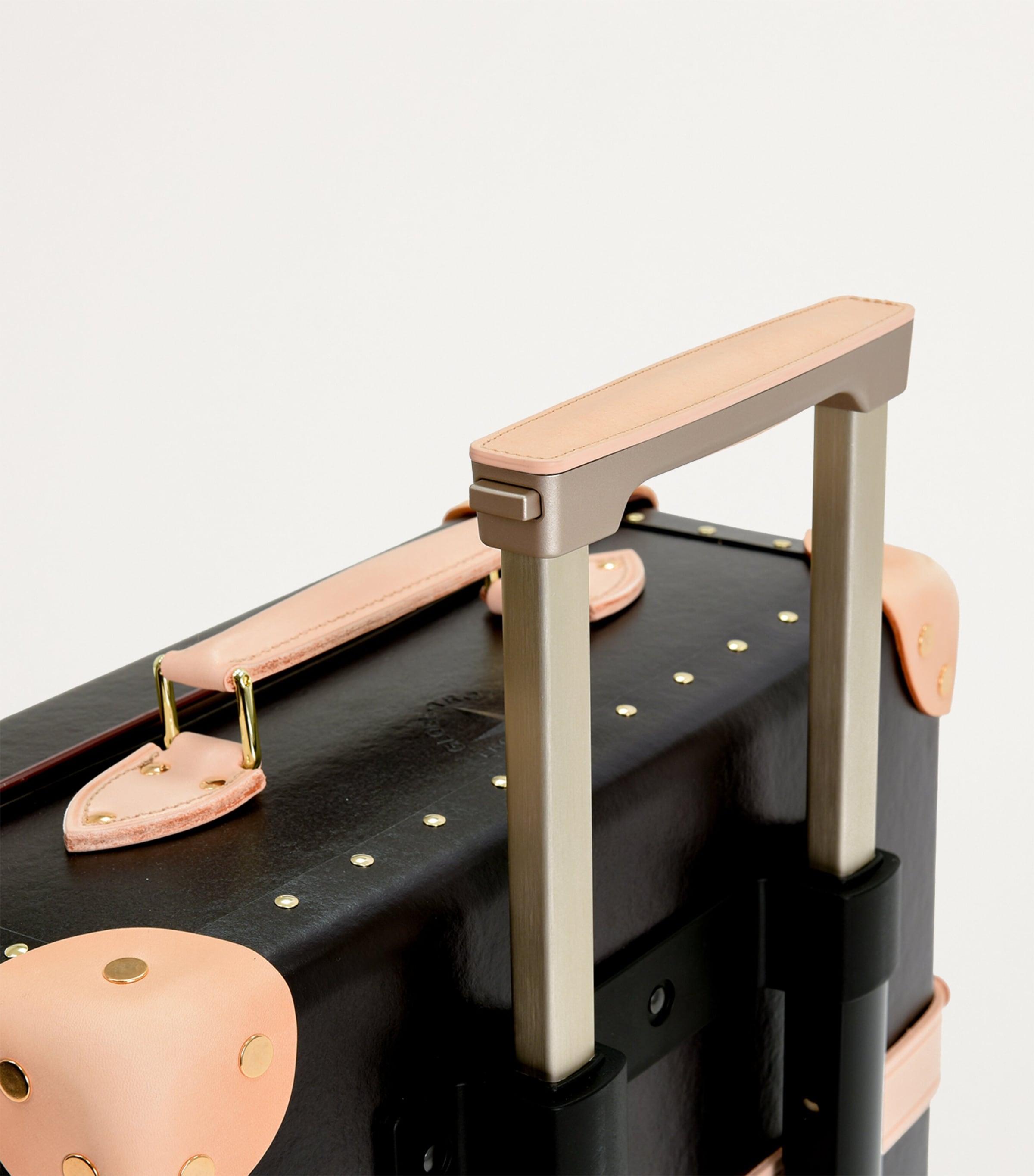 Safari 2-Wheel Suitcase (58cm) BROWN Image 7