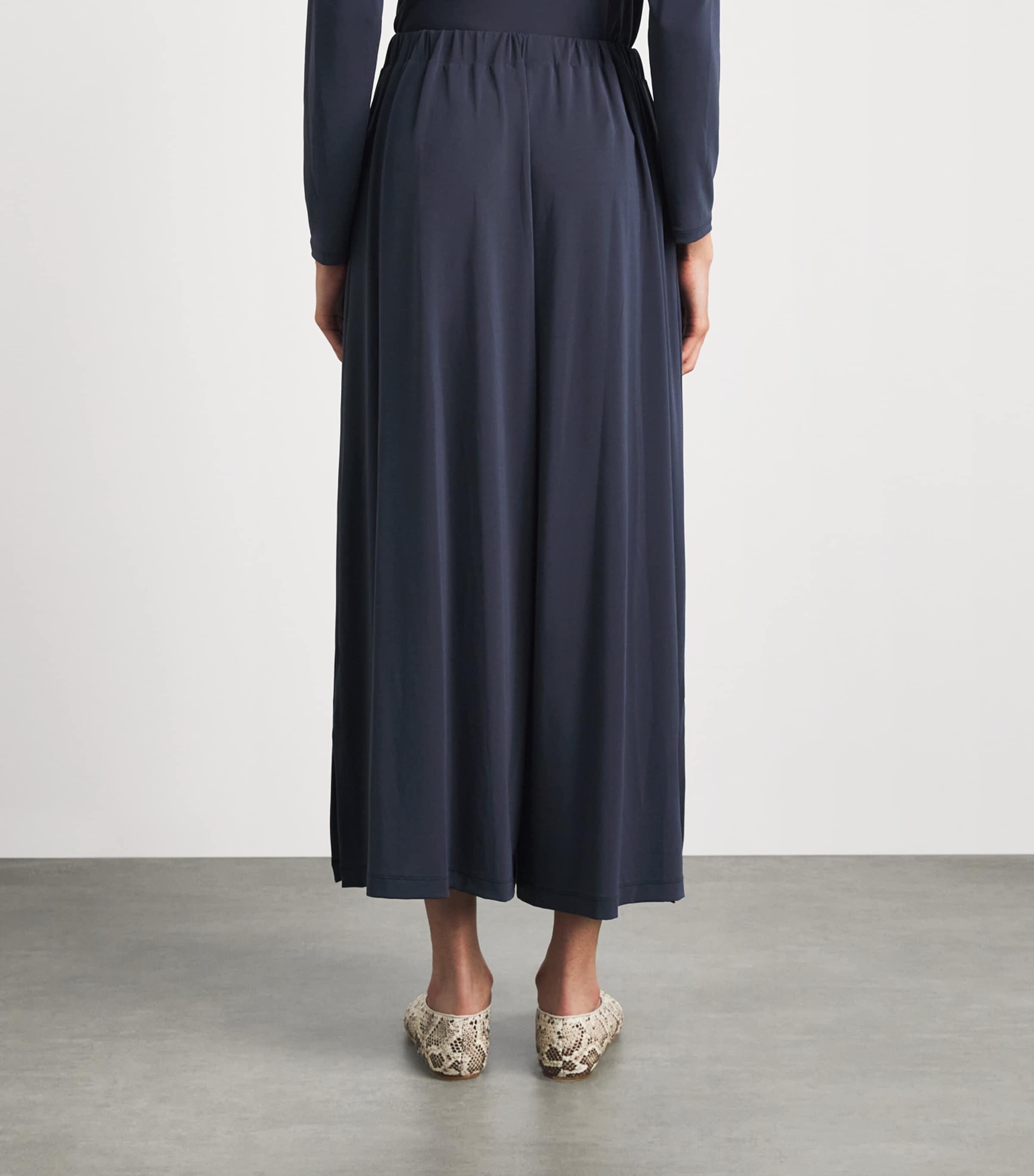 Issey Miyake Womens Drape Jersey Cropped Trousers Dark Navy Image 5