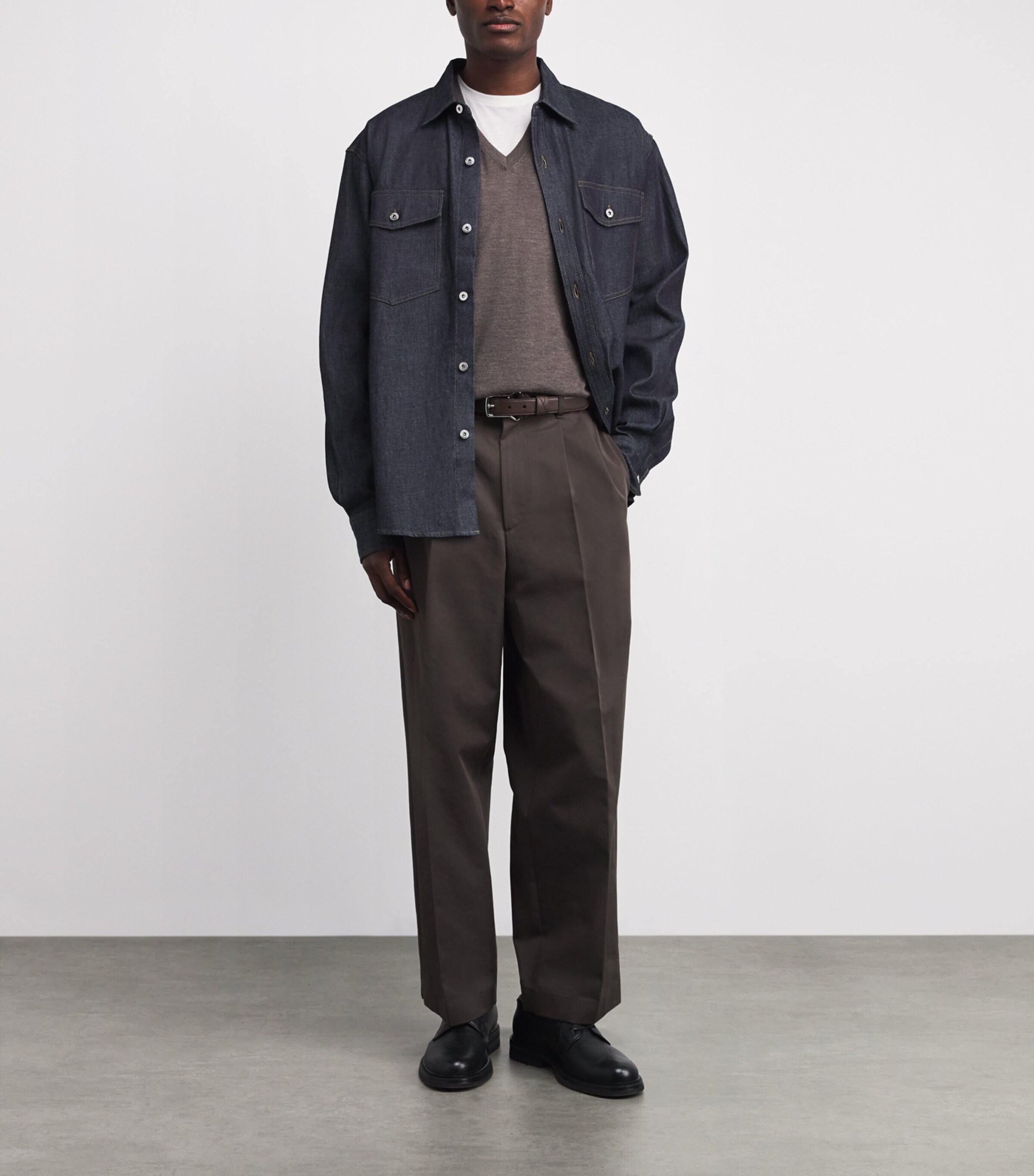 Superfine Cashmere V-Neck Sweater HB7092 ASH Image 2