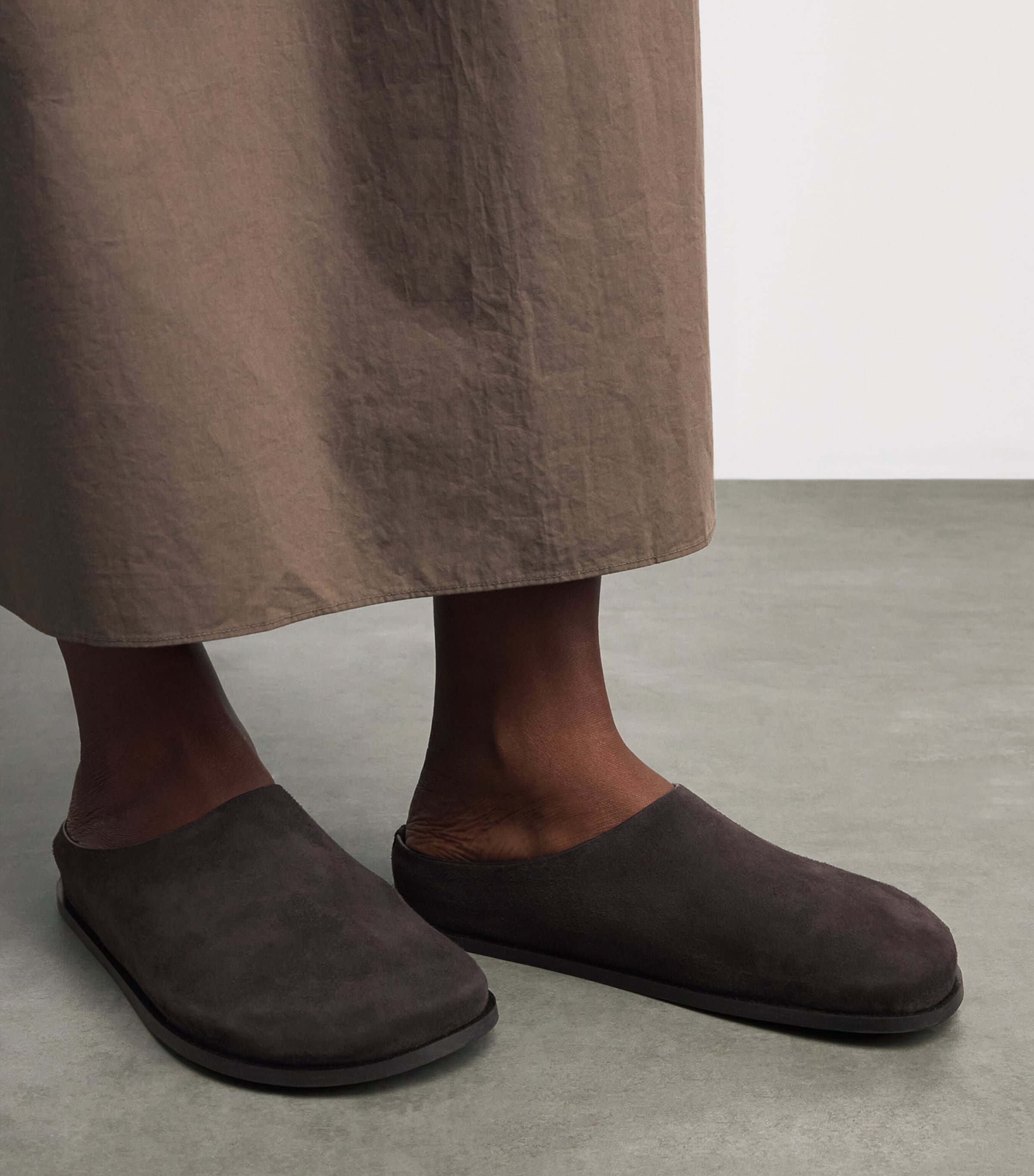 A.EMERY Suede Lou Clogs Black Berry Suede Image 2