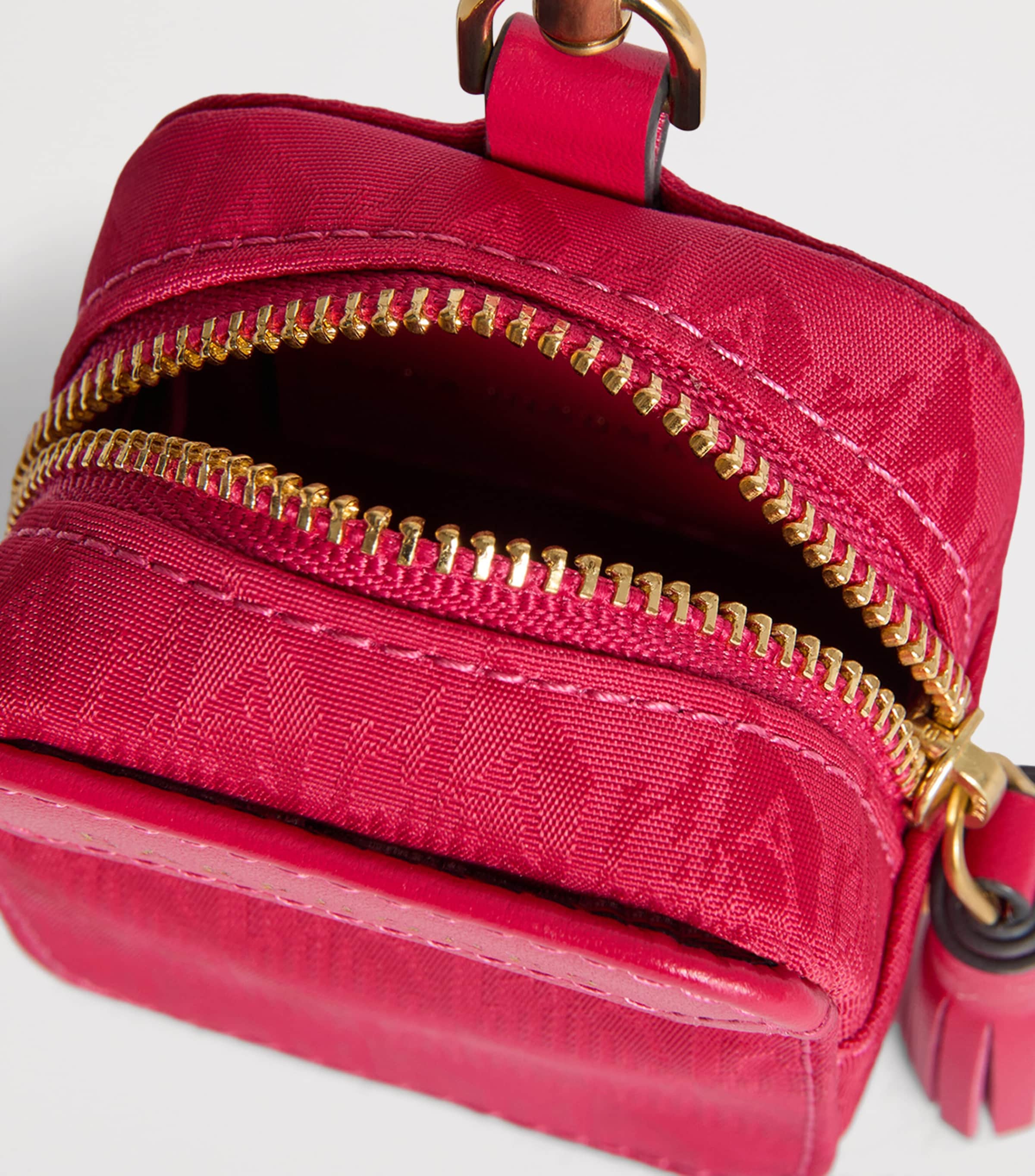 Jacquard Logo Earphones Case MEDIUM RED Image 6