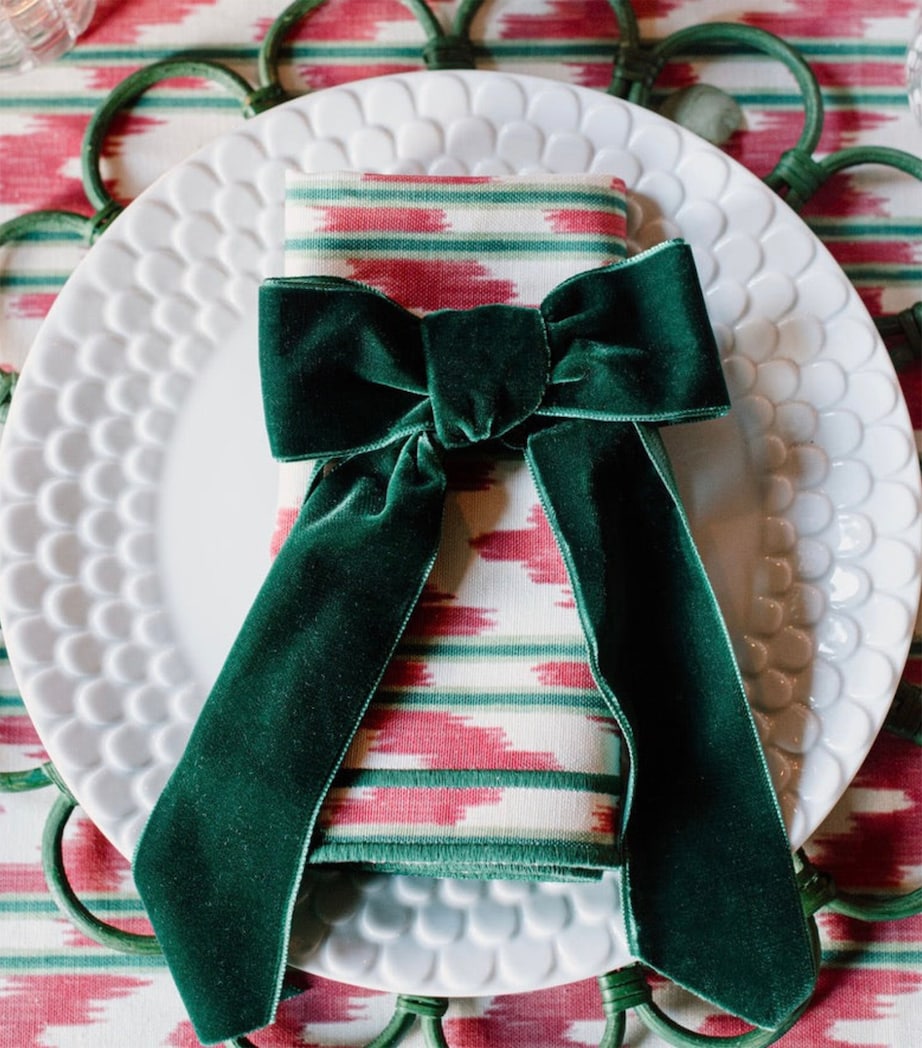 Set of 4 Velvet Bow Napkin Holders GREEN Image 2