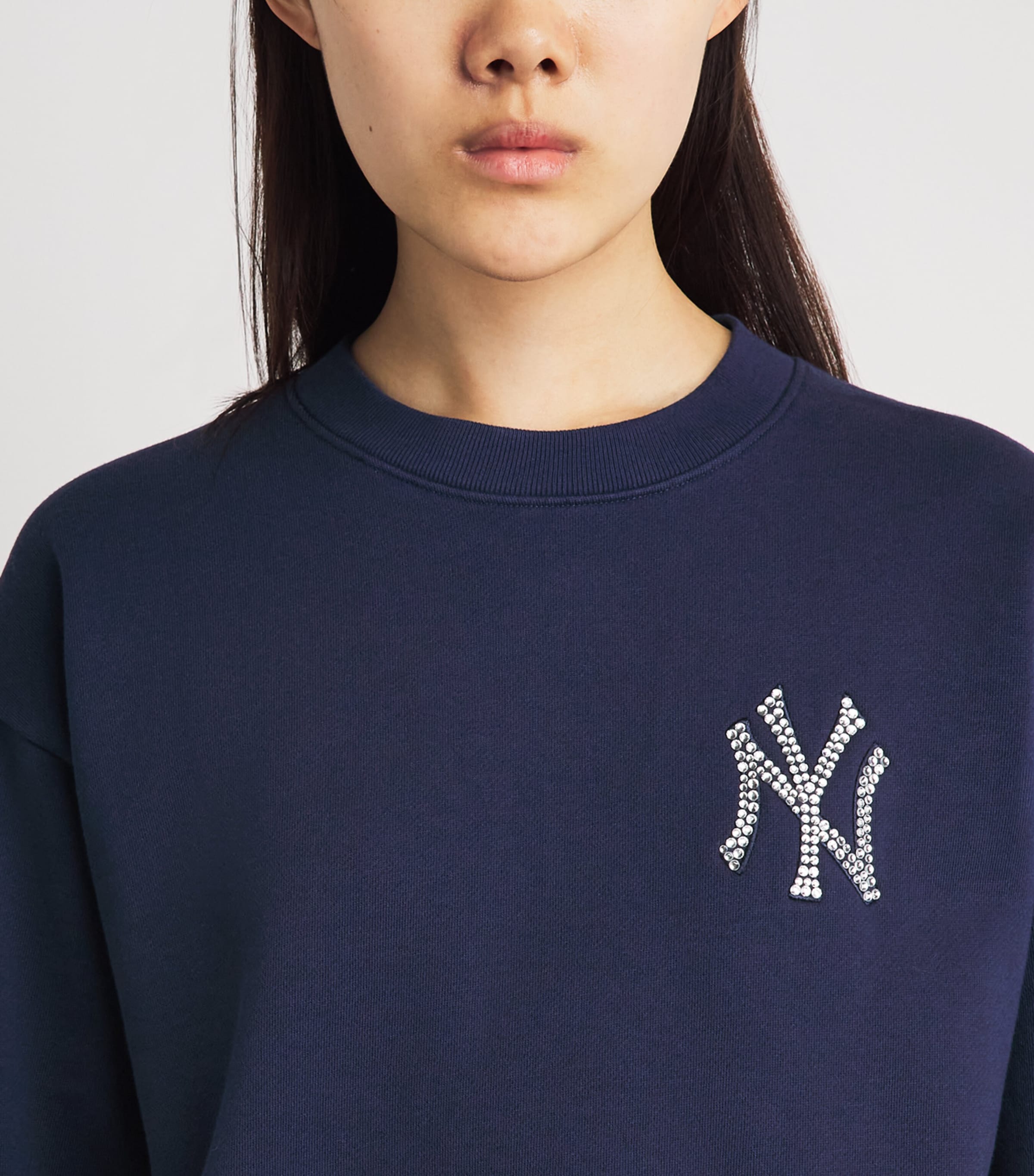 Sporty & Rich Womens x The New York Yankees Embellished Sweatshirt Dark Navy/white Image 3