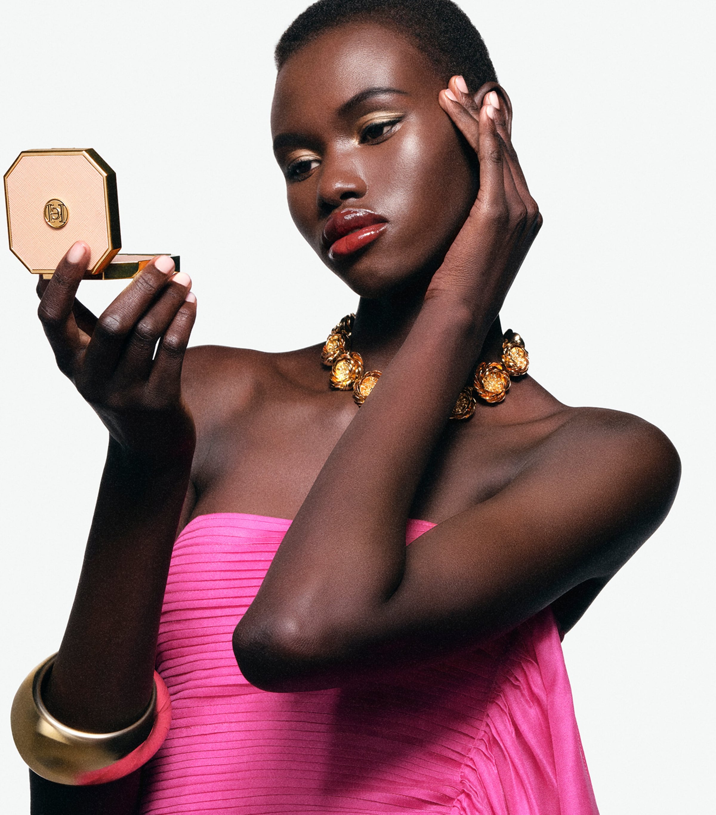 Nude Couture Highlighter SHADE 02 Image 4