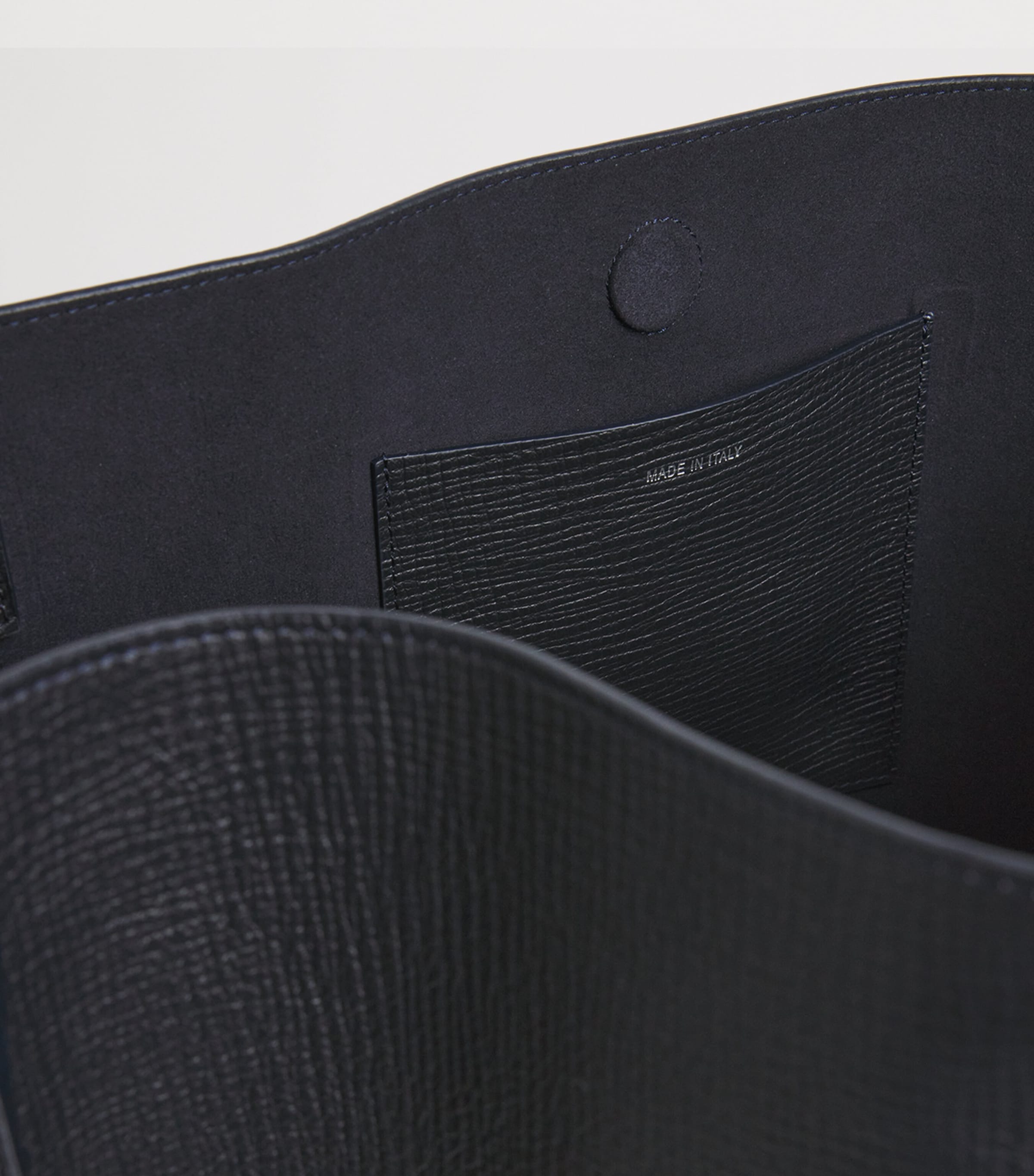 Leather Doublet Type 2 Tote Bag DARKEST NAVY Image 4