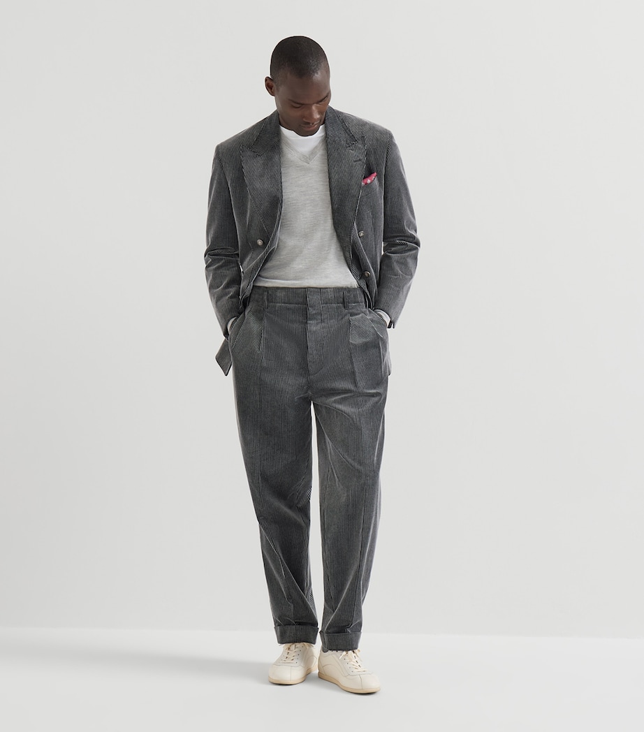 Brunello Cucinelli Mens Cashmere-Silk V-Neck Sweater Image 2