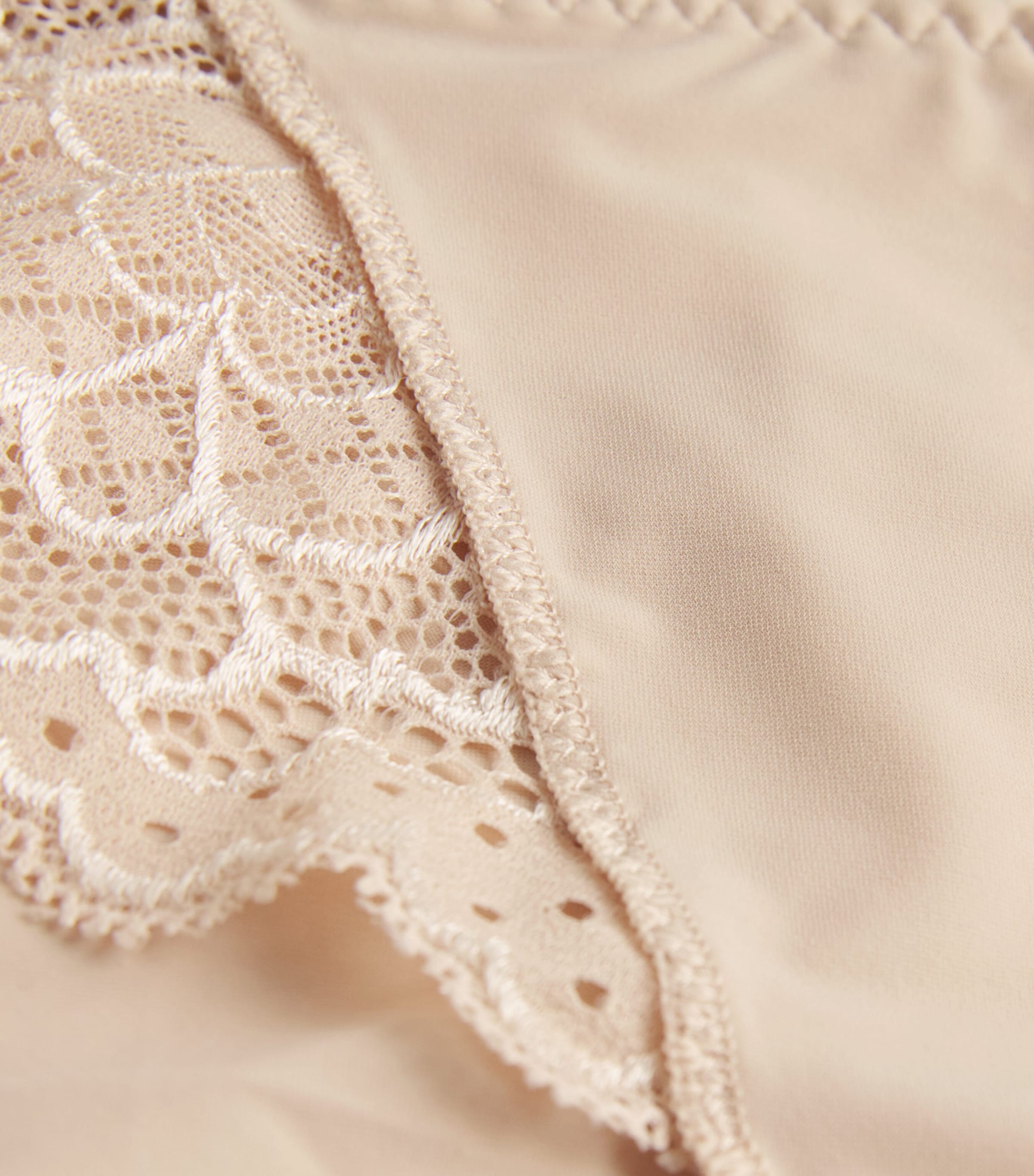Simone Perele Lace Caresse Briefs | Women Clothing | Lingerie & Hosiery | Knickers | Designers | Simone Perele Simone Perele Lace Caresse Briefs | Women Clothing | Lingerie & Hosiery | Knickers | Designers | Simone Perele