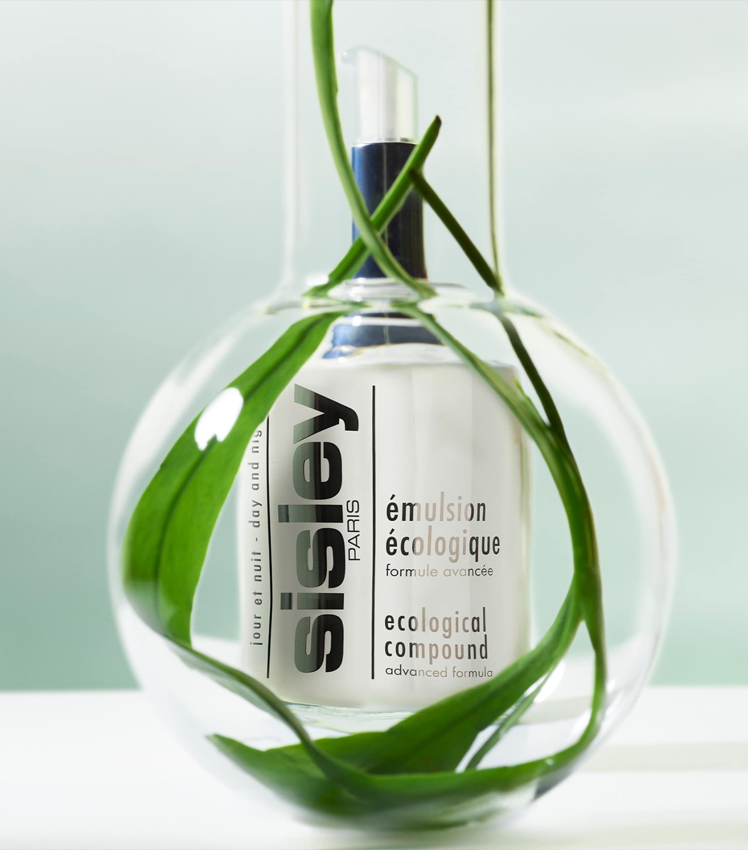 Sisley Ecological Compound Advanced Formula (60ml) Image 5