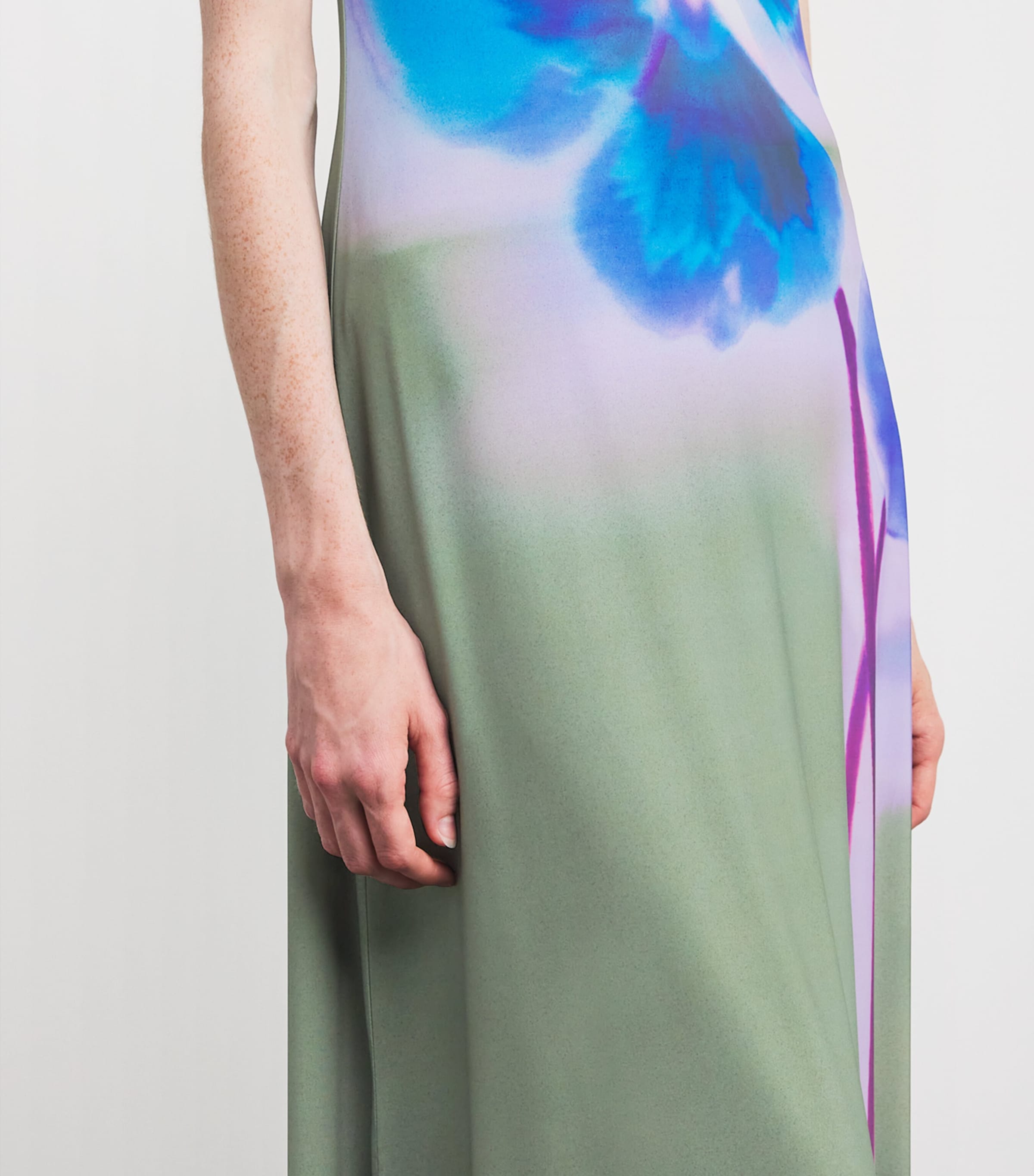 Floral Pussybow Maxi Dress IVY Image 6