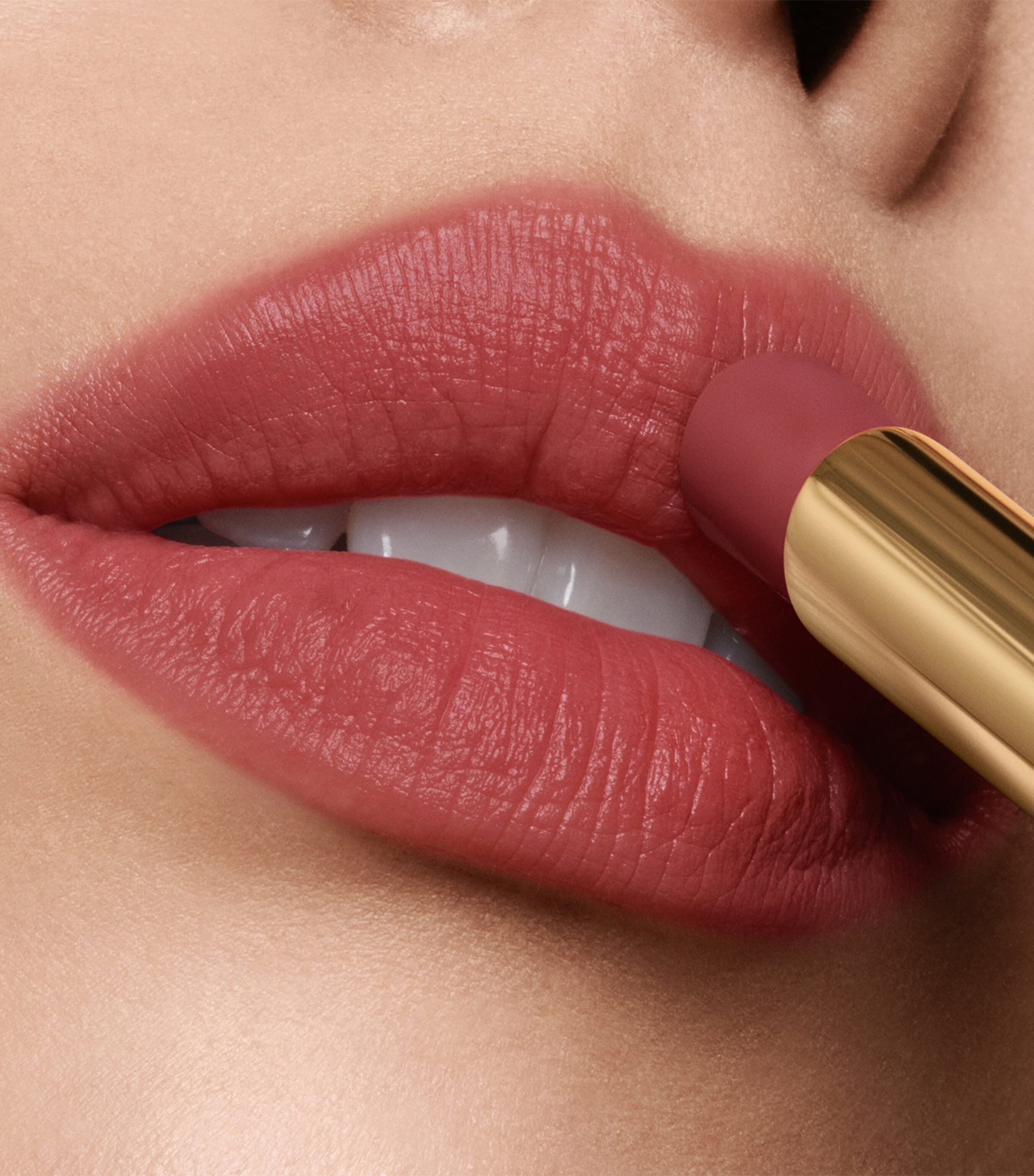 TOM FORD Runway Matte Lip Stylo Cashmere Image 4