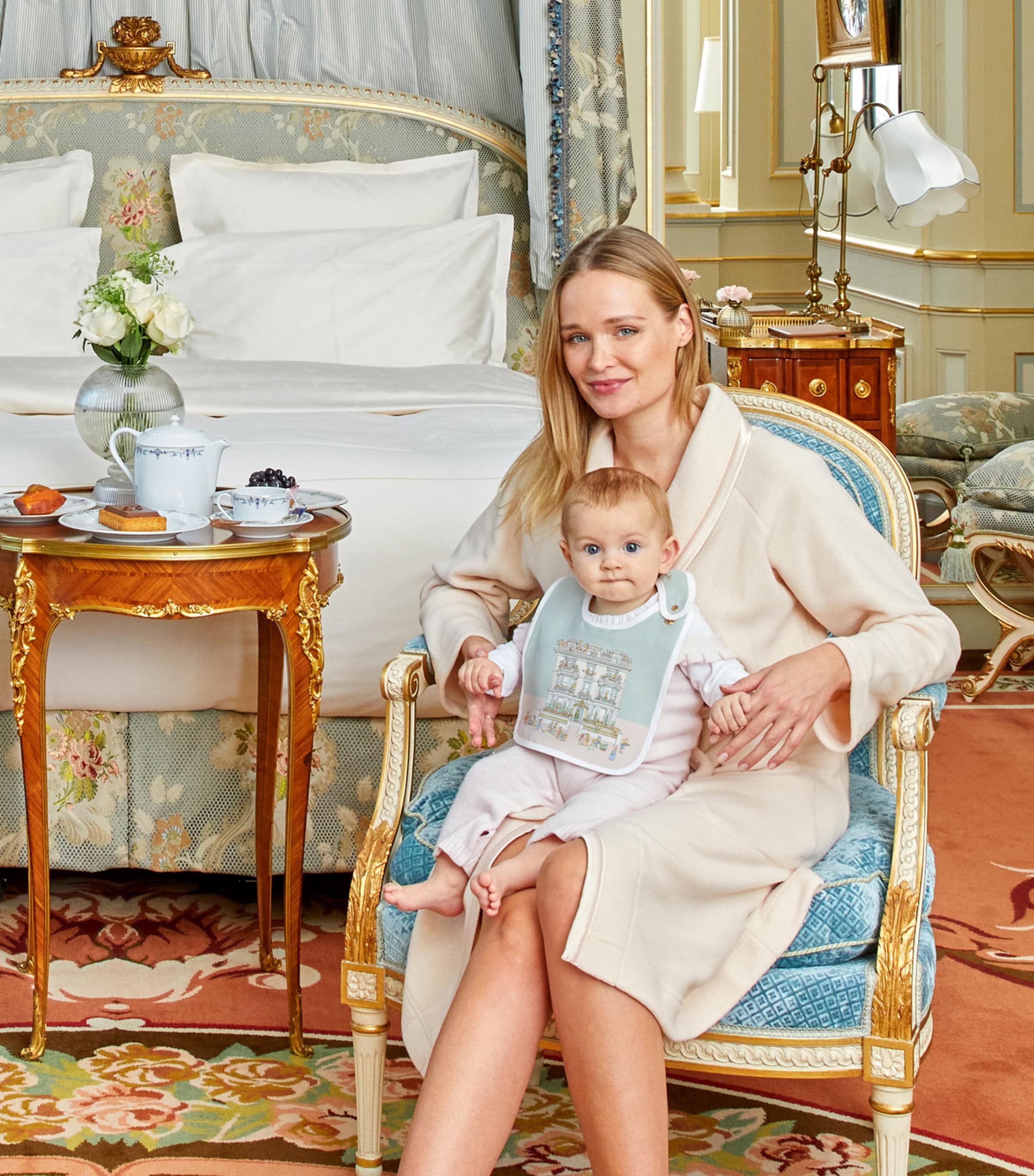 Cotton Townhouse Blanket, Bib and Bag Gift Set MULTI Image 3