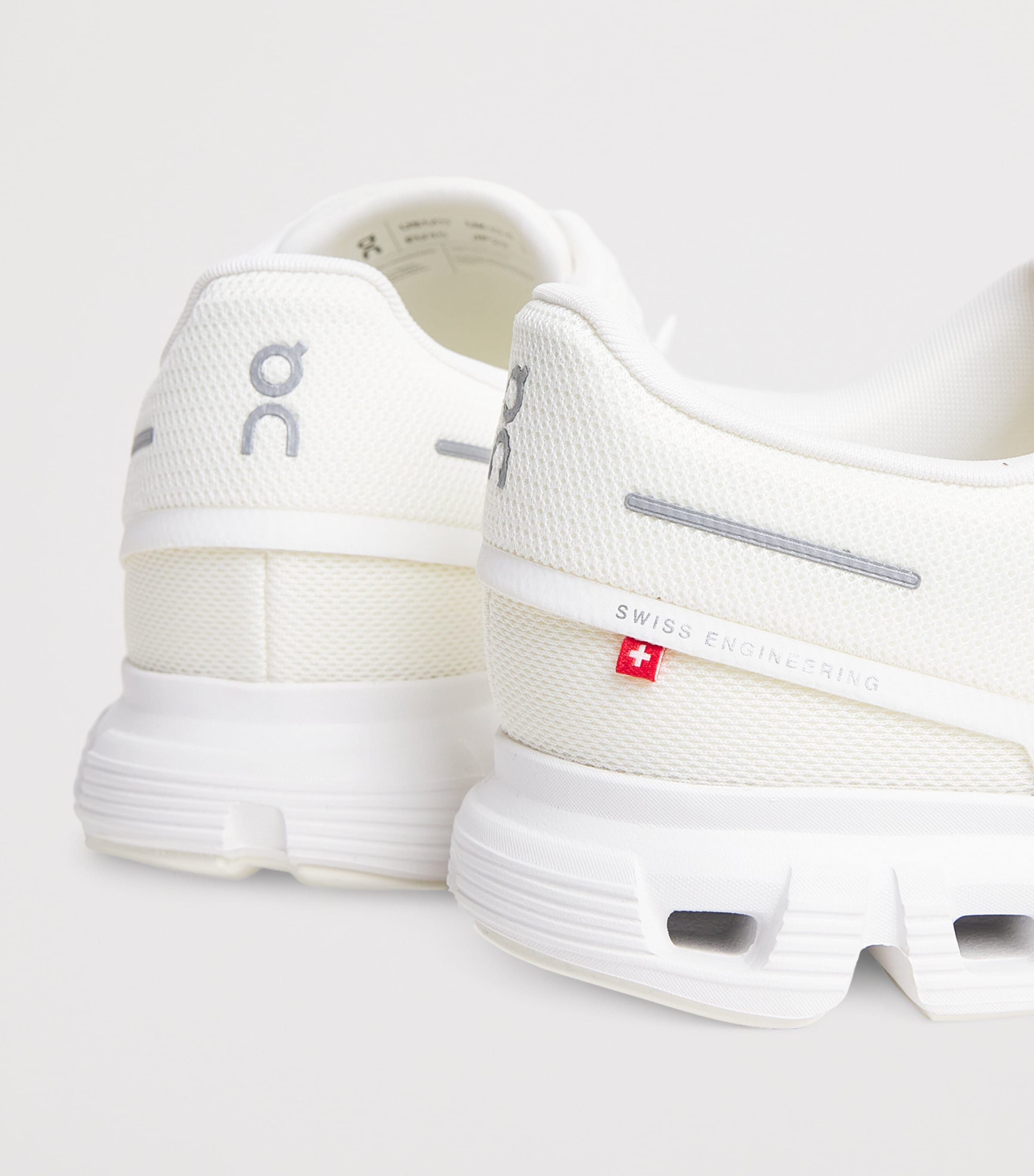 On Mens Cloud 6 Trainers White | White Image 7