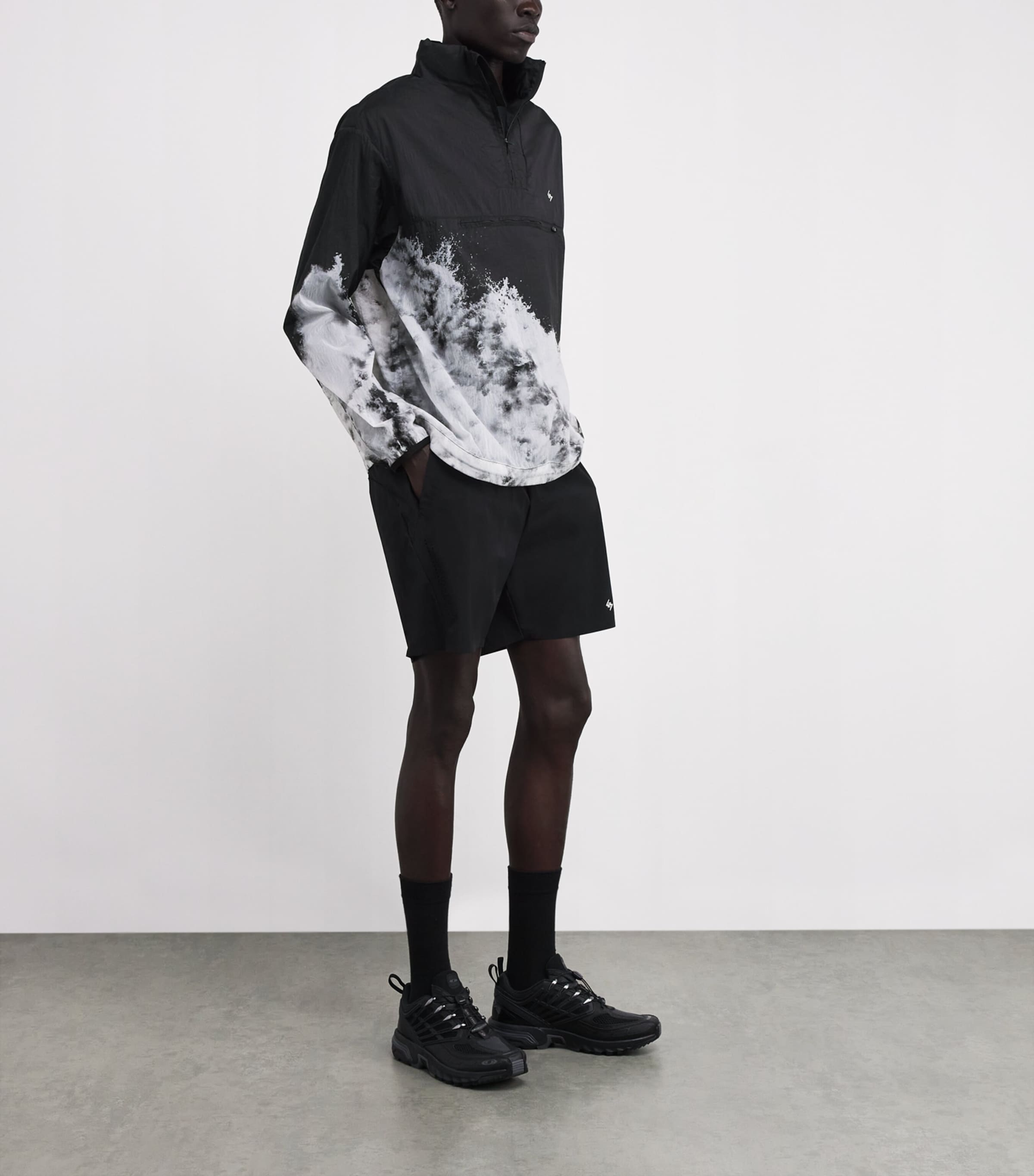 Overhead Training Jacket BLACK Image 2