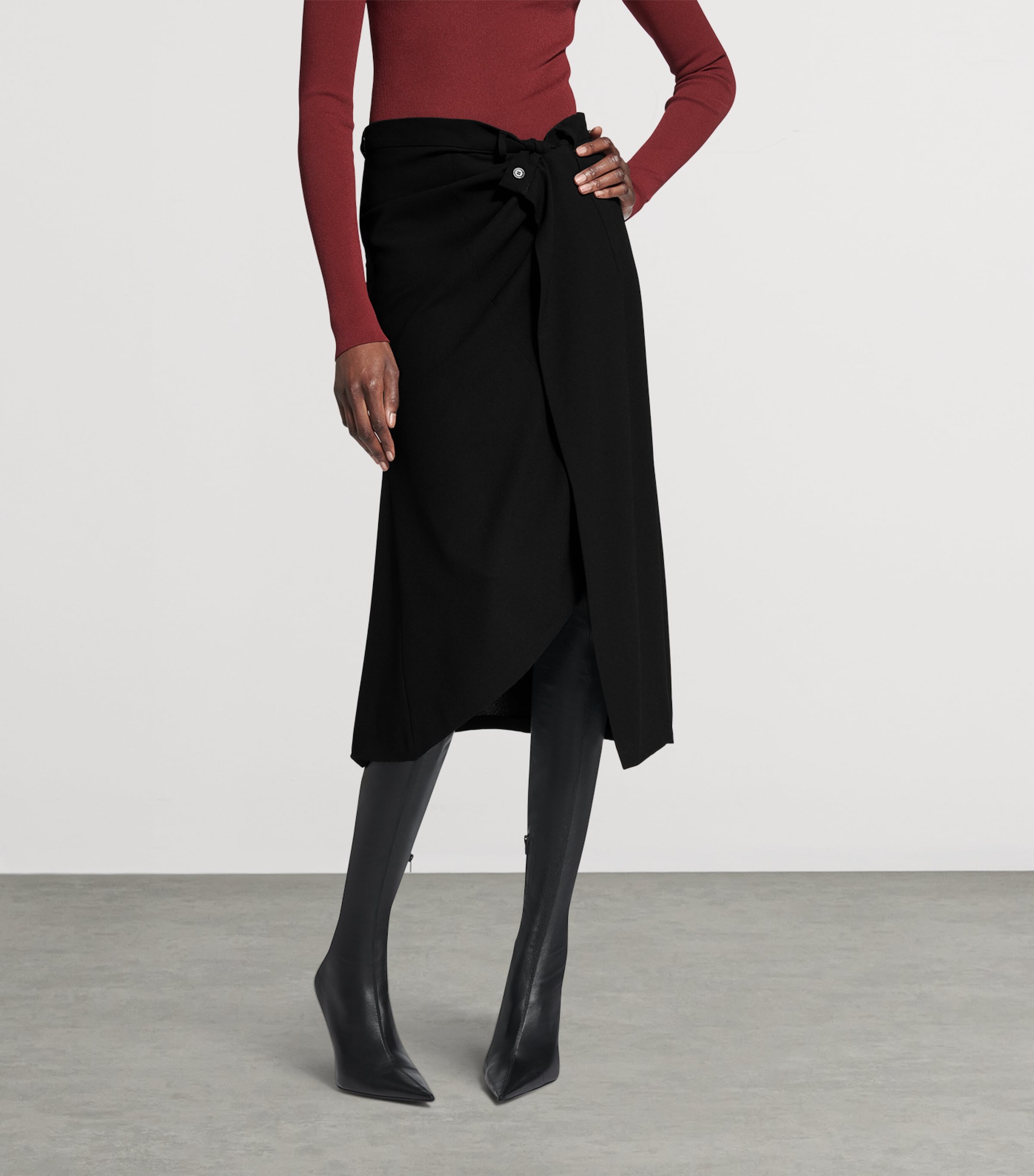 【送料&関税込】Balenciaga Tailored Skirt Women's Twisted Tailored Skirt in Dark Navy | Balenciaga US