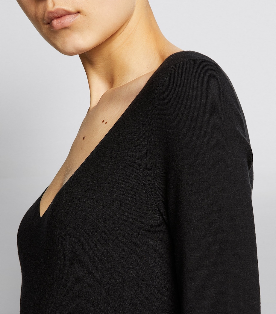 Silk-Stretch V-Neck Top BLACK Image 6