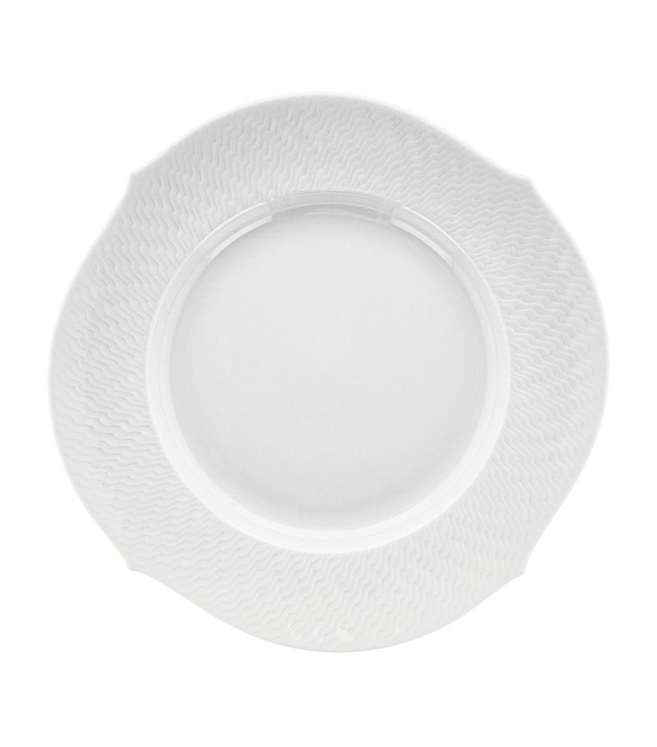 Porcelain Waves Relief Plate (23cm) WHITE Image 1