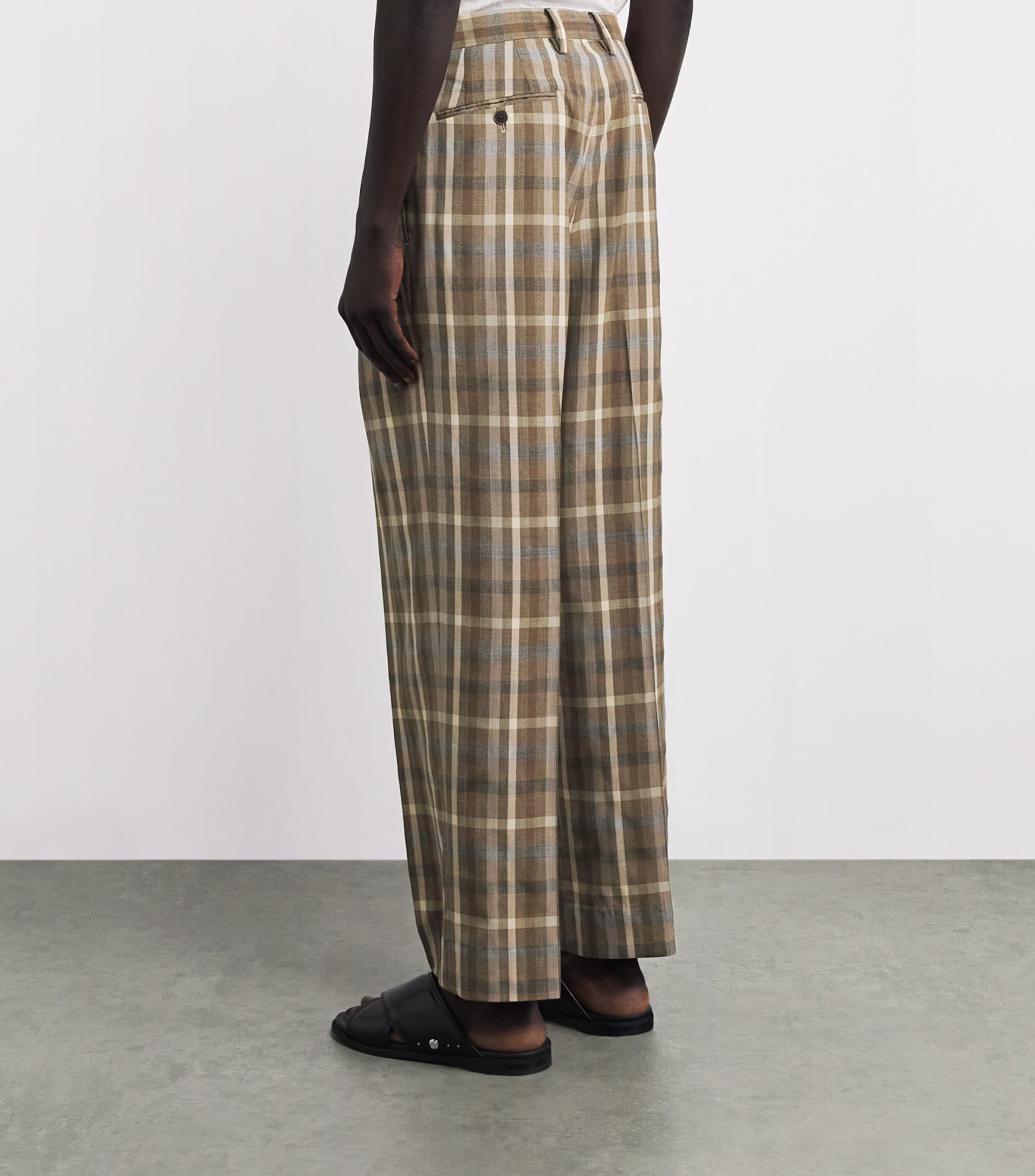 Auralee Mens Wool Check Pleated Wide-Leg Trousers Top Brown Check Image 5