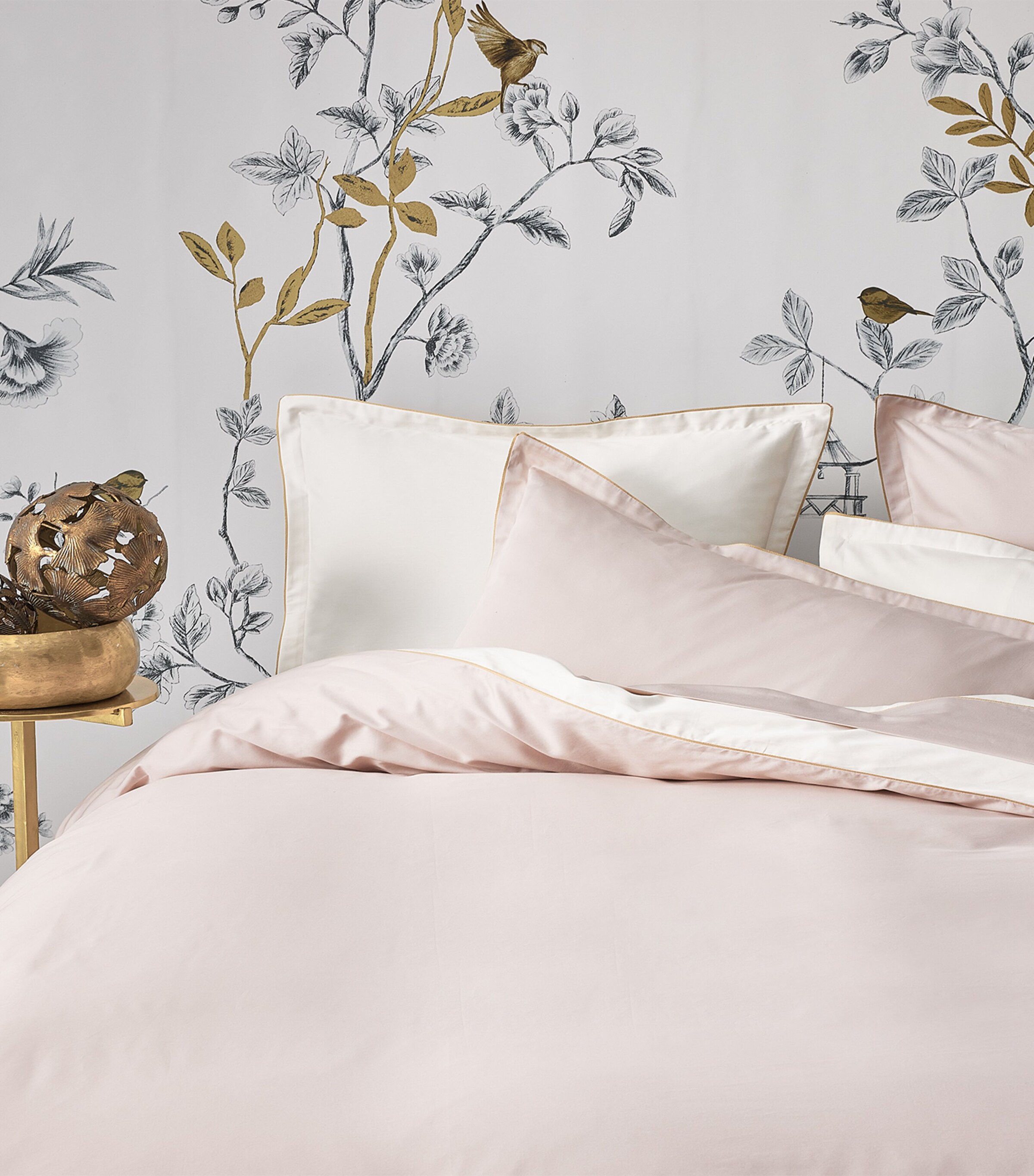Alexandre Turpault Nobel Super King Duvet Cover (260cm x 220cm) Pink/ermine/beige Image 4