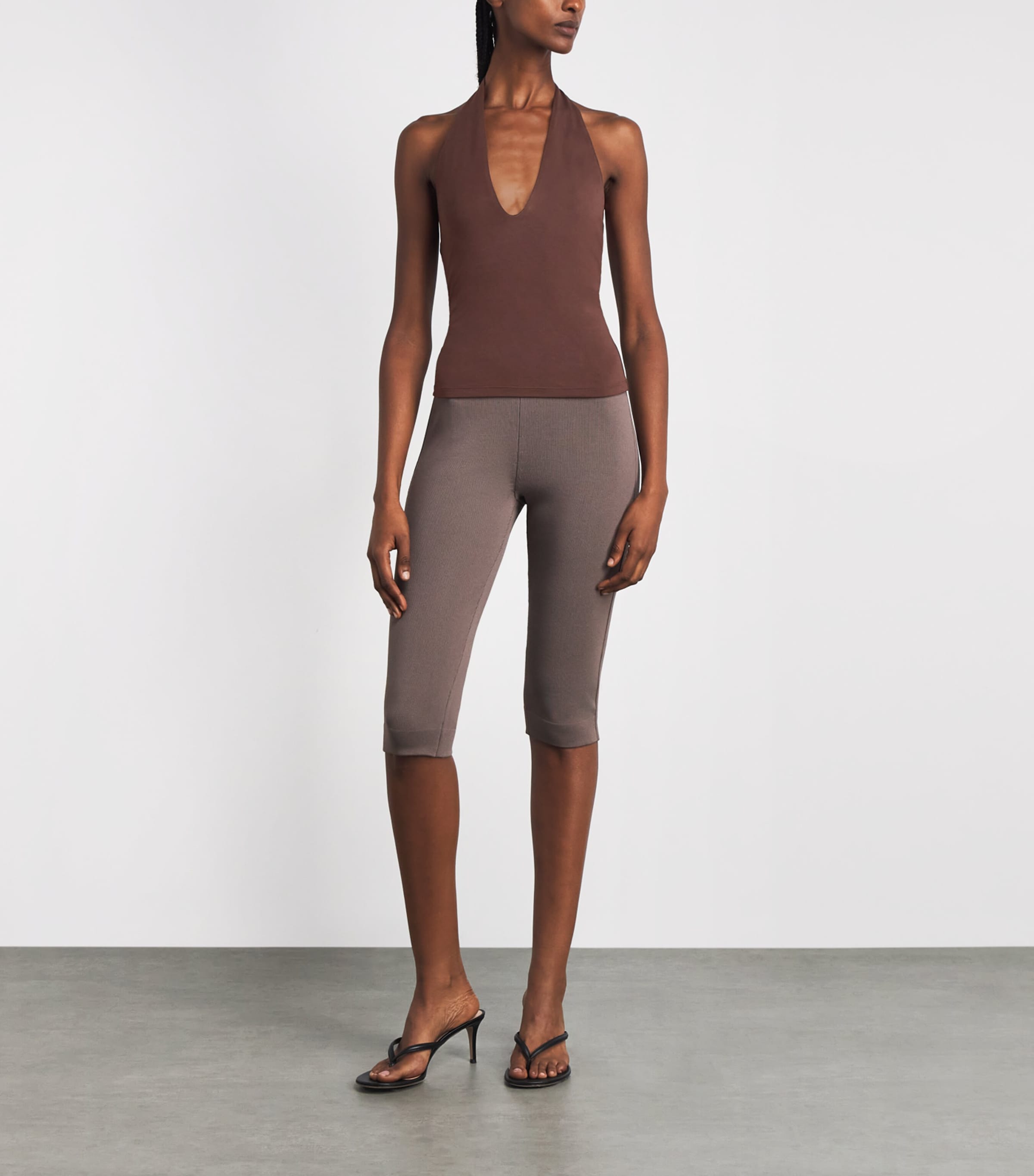 Skims Womens Smooth Layers Halterneck Top Cocoa Image 2