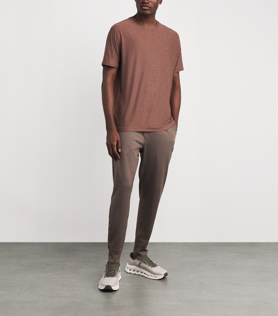 Strato Tech T-Shirt SAH SABLE HEATHER Image 2