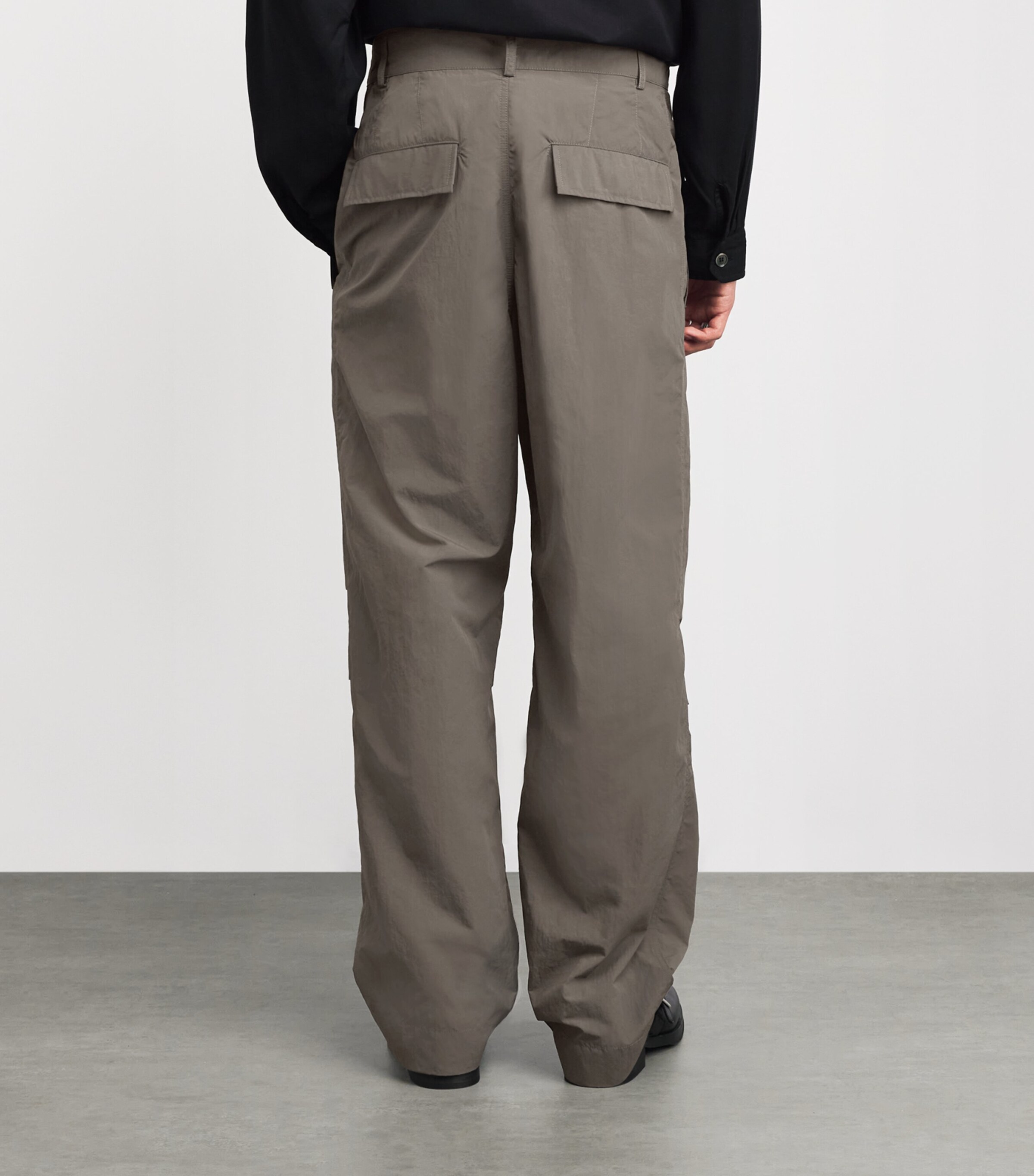 DRIES VAN NOTEN Mens Water-Repellent Trousers Khaki Image 4