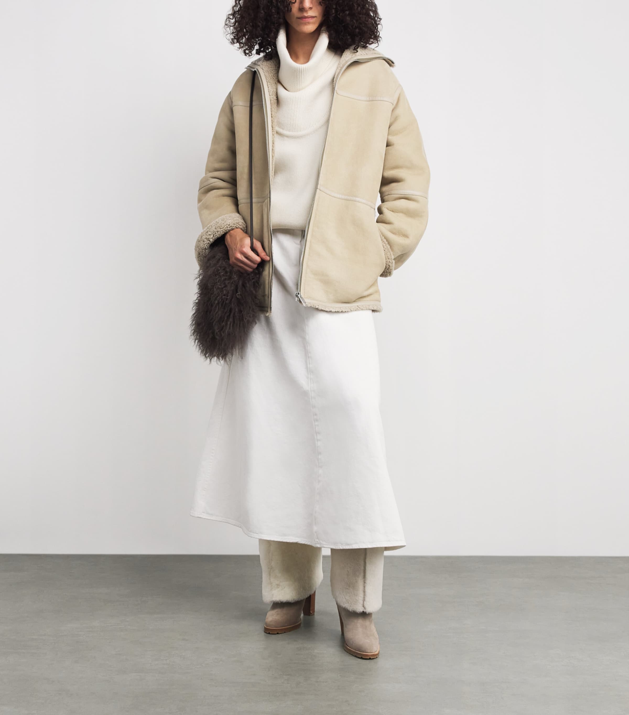 Curly Shearling-Suede Hooded Coat A2260 Image 2